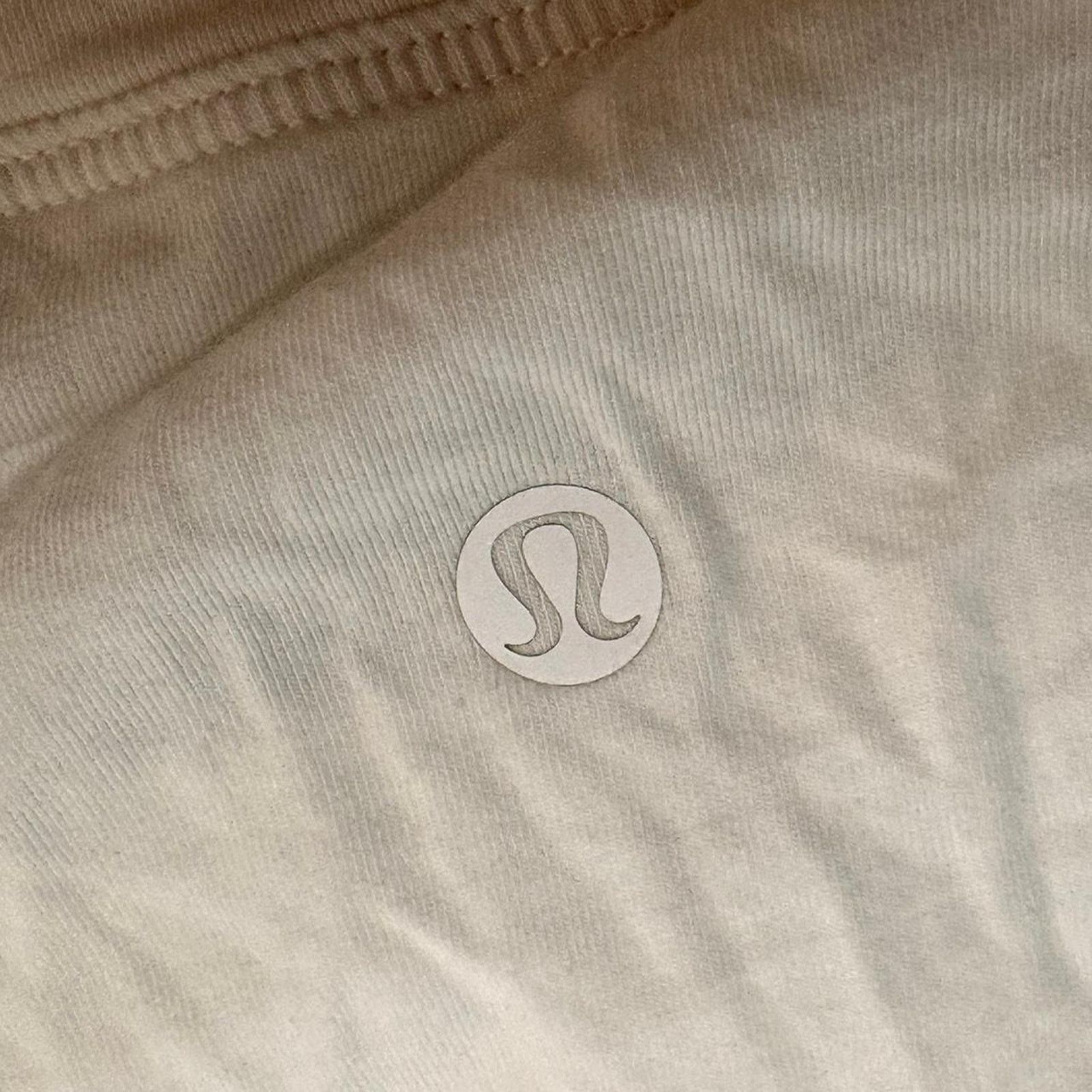 Lululemon Lululemon White T Shirt Size 2 Size XS / US 0-2 / IT 36-38 - 3 Thumbnail