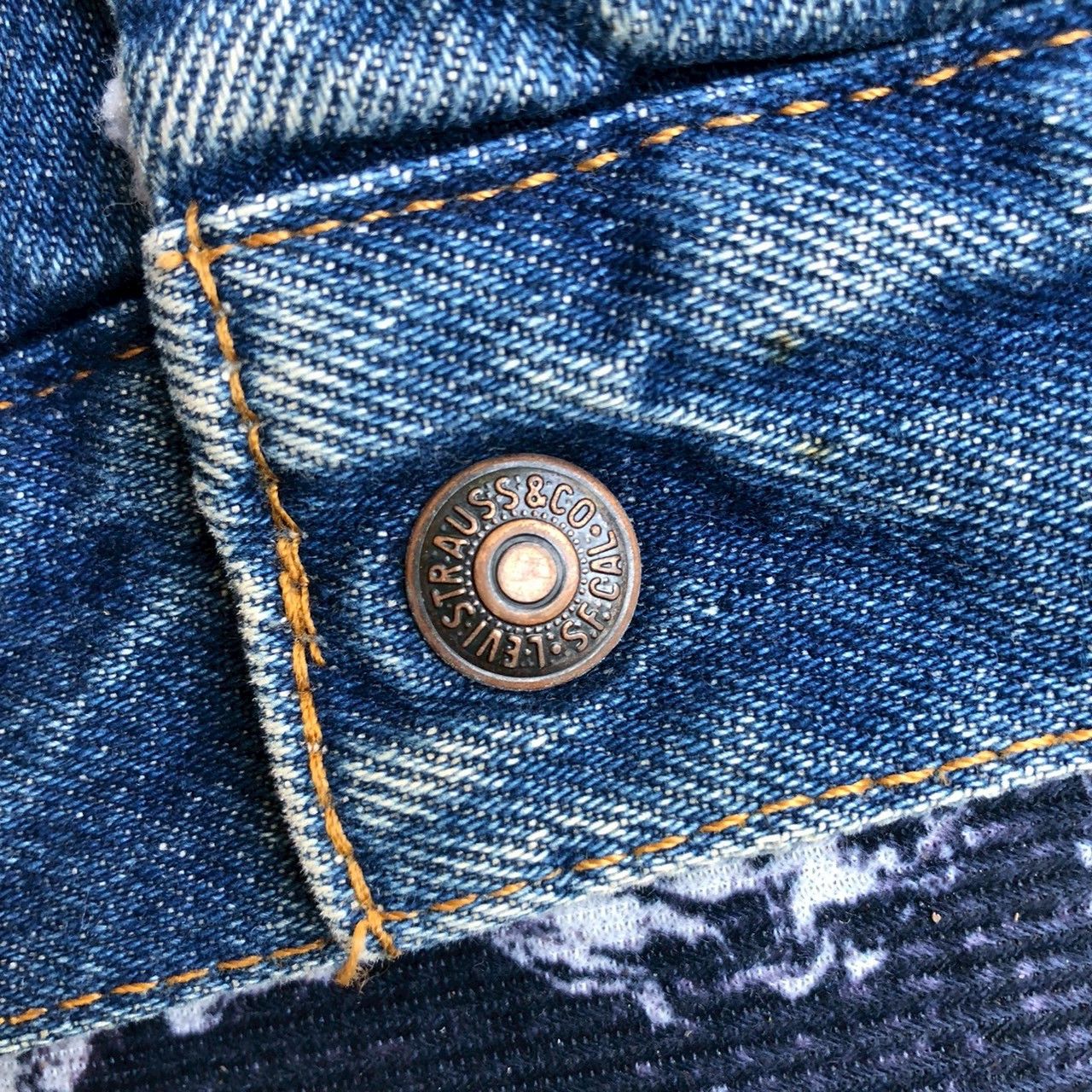 Levi's Vintage Levi’s Authentic Sherpa-Lined Denim Trucker Jackets Size US M / EU 48-50 / 2 - 10 Thumbnail