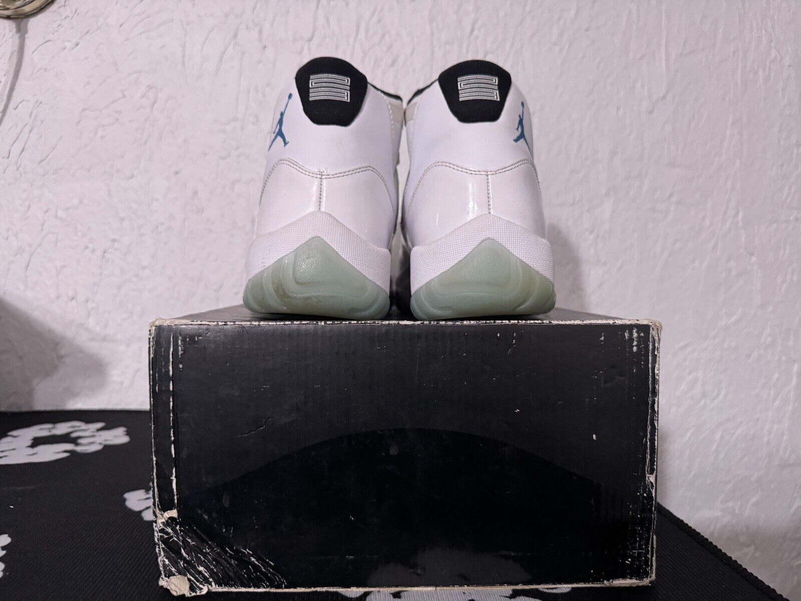 US 12- Nike Air Jordan 11 Retro High OG Legend Blue Colombia