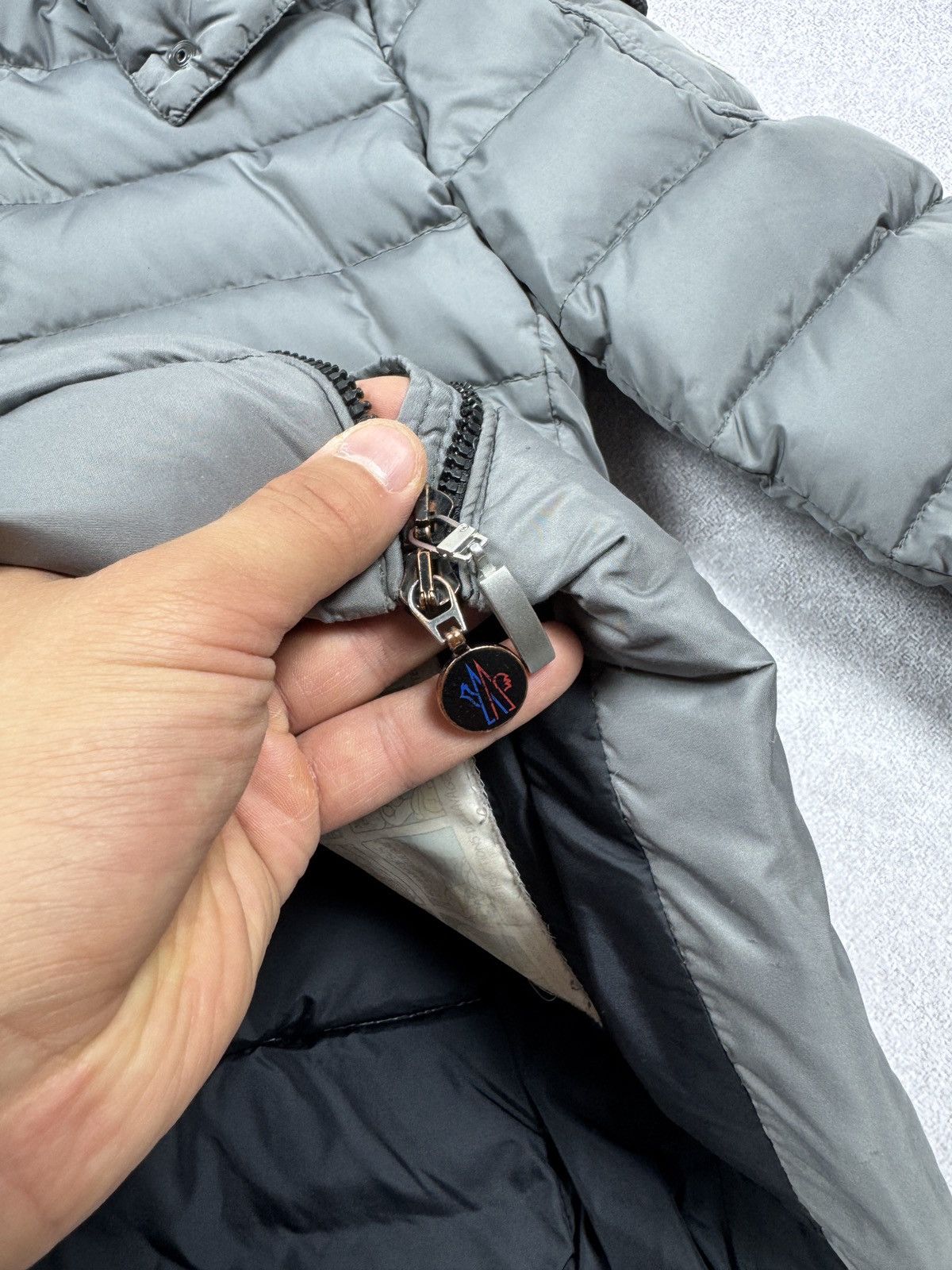 Moncler Women`s Moncler Bea Guibbotto Gray Puffer Jacket Size 0 / S Size XS / US 0-2 / IT 36-38 - 12 Thumbnail