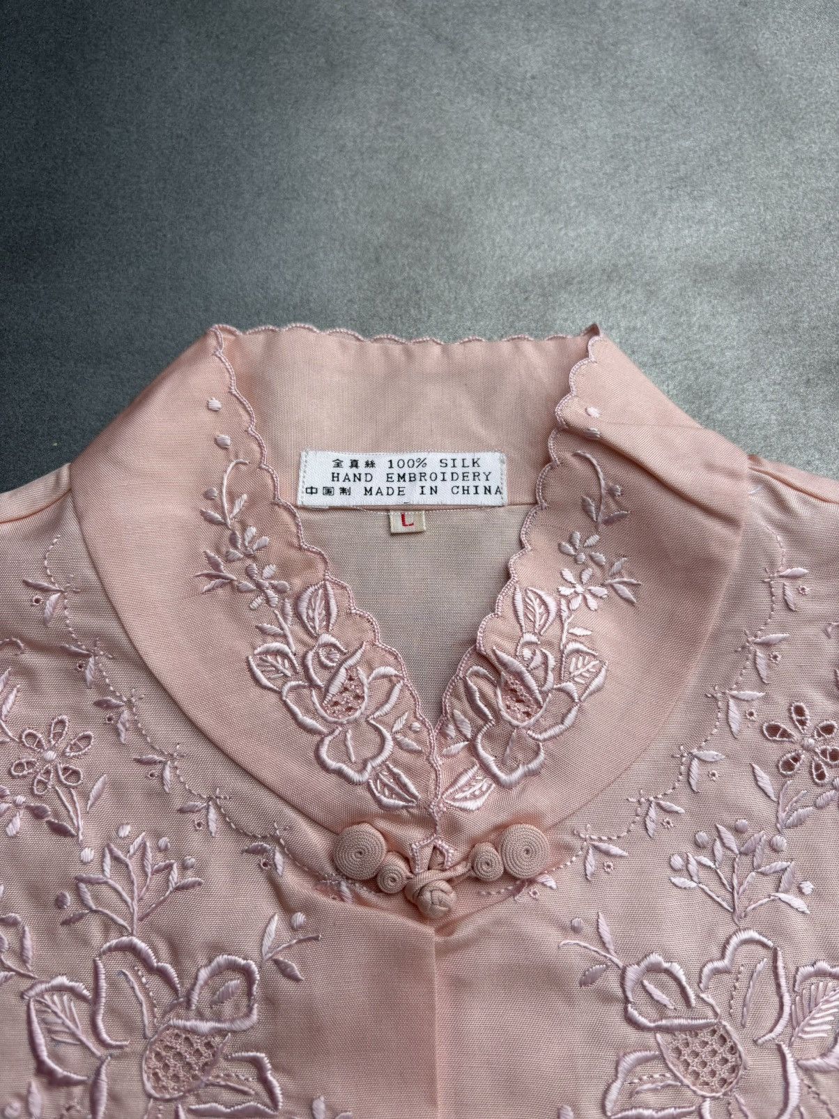 Vintage Vintage Hand Embroidered Silk Short Sleeve Chinese Mandarin Size M / US 6-8 / IT 42-44 - 2 Thumbnail