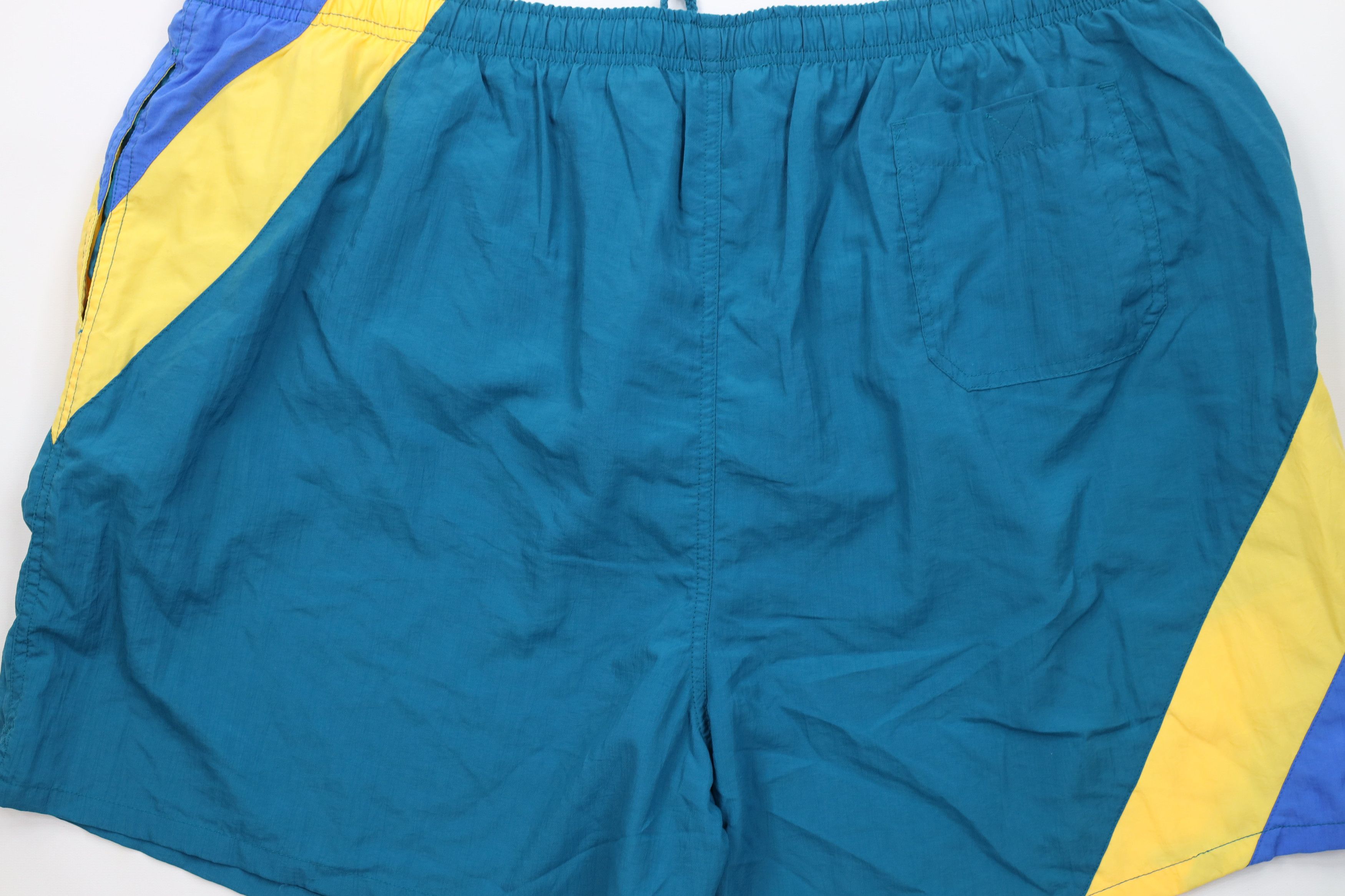 Vintage Vintage 90s Streetwear Block Lined Above Knee Shorts Trunks Size US 38 / EU 54 - 10 Thumbnail