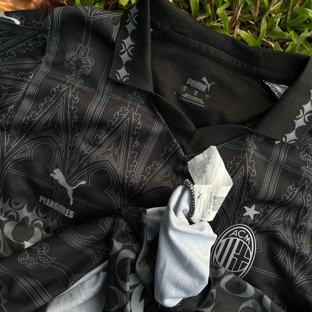 Puma Puma x Pleasures x AC Milan Size US L / EU 52-54 / 3 - 3 Thumbnail