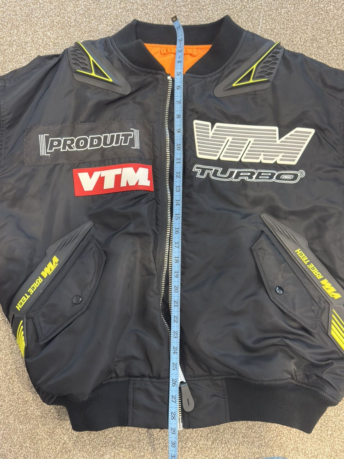 Alpha Industries × Vetements VETEMENTS X ALPHA INDUSTRIES ‘RACING’ PATCHED BOMBER Size US S / EU 44-46 / 1 - 19 Thumbnail