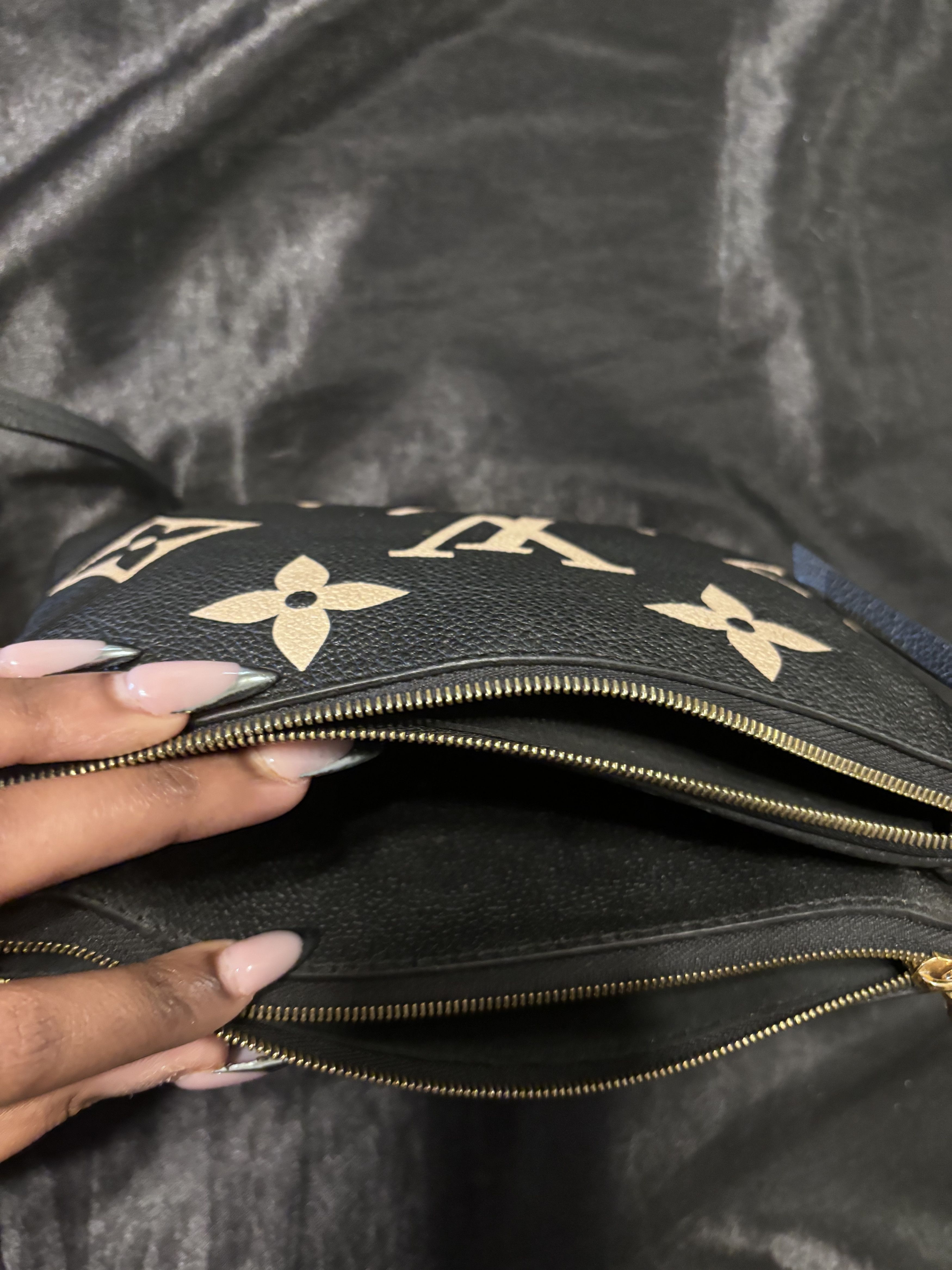 Louis Vuitton Louis Vuitton Crossbody Monogram Bag Size ONE SIZE - 2 Thumbnail