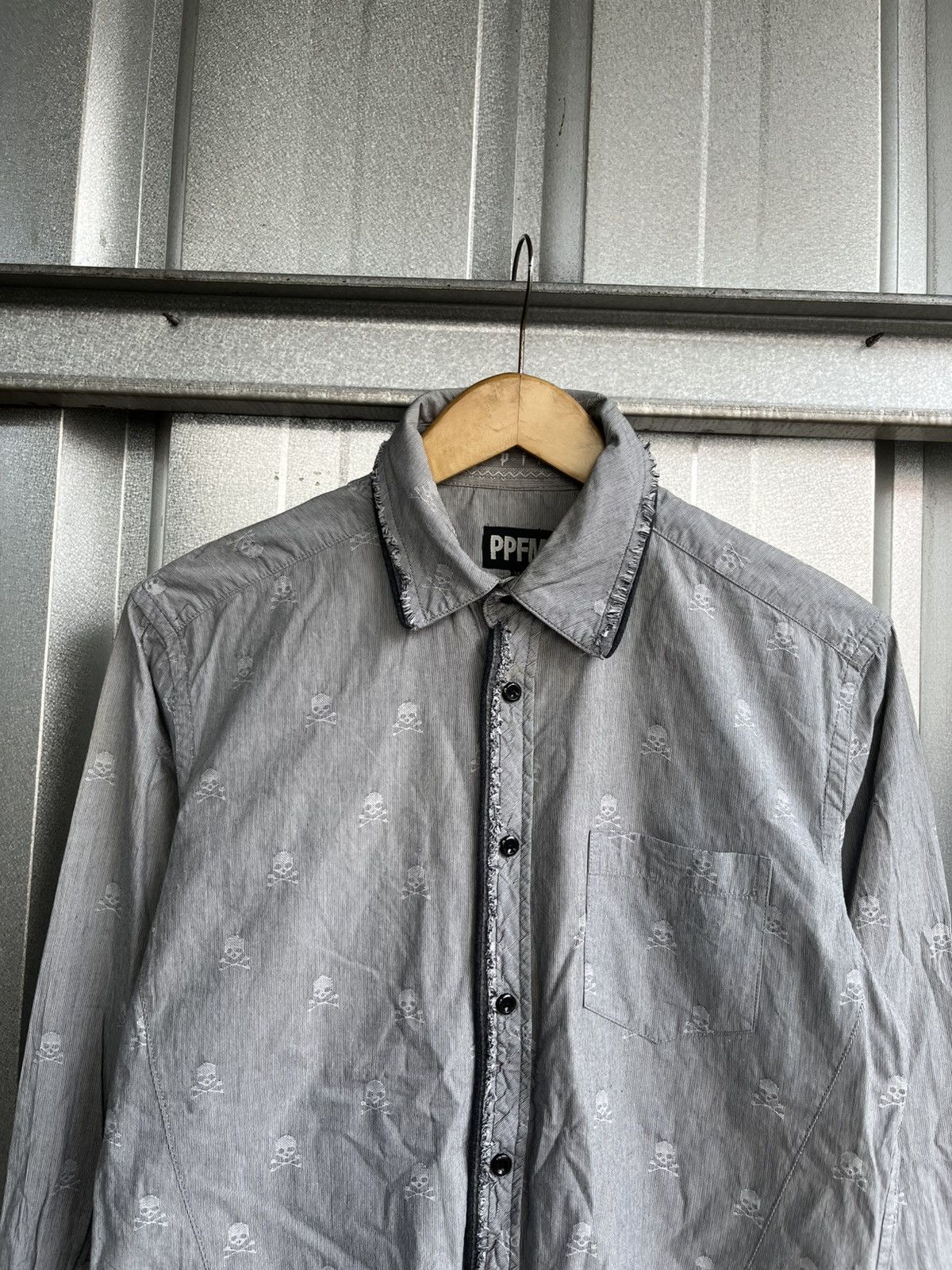 PPFM Vintage rare ppfm skull button shirt /cdg/vivsim/undercover Size US M / EU 48-50 / 2 - 2 Thumbnail