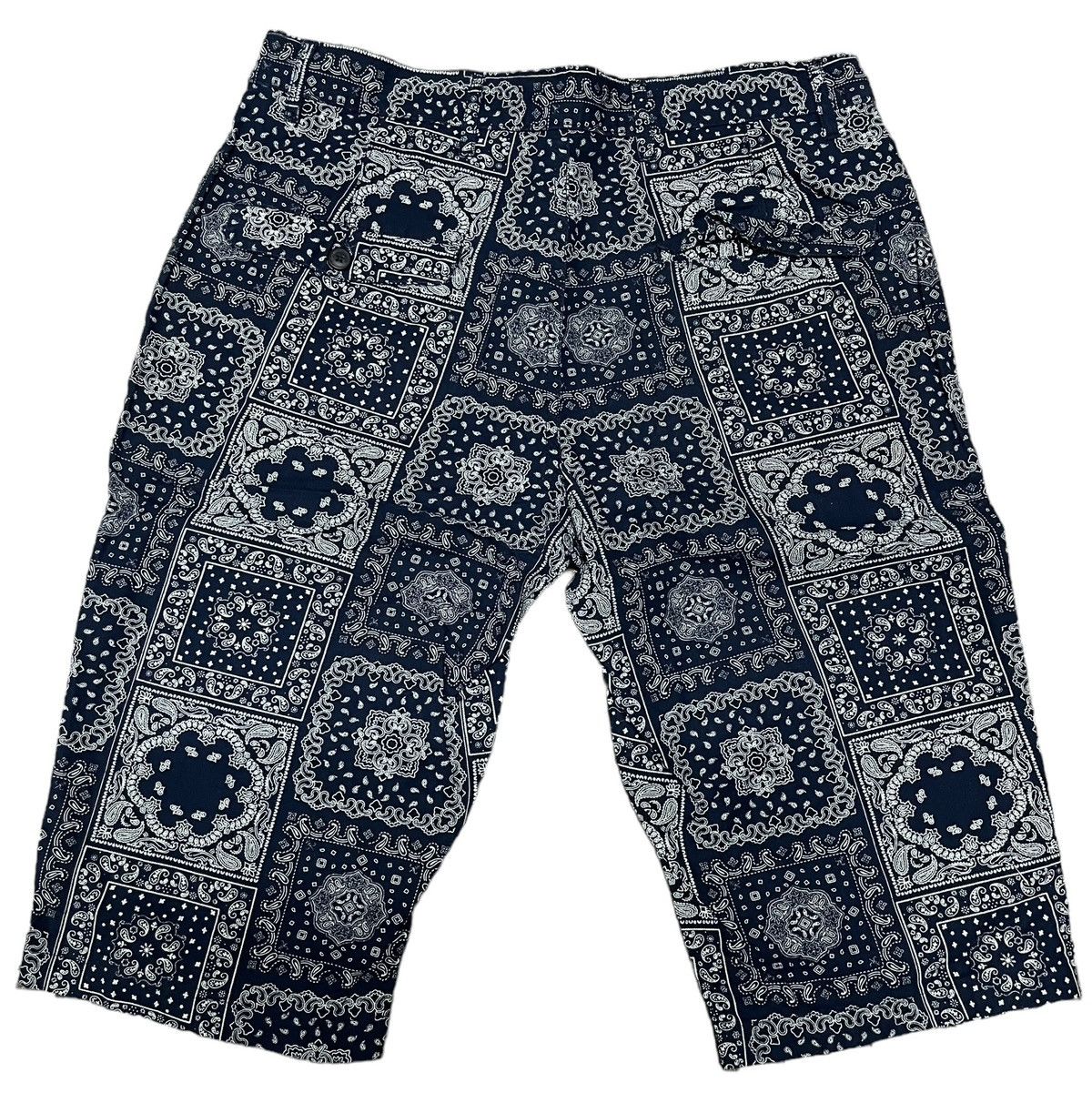 GU × Japanese Brand BANDANA FULL PRINT SHORT PANTS Size US 34 / EU 50 - 2 Thumbnail