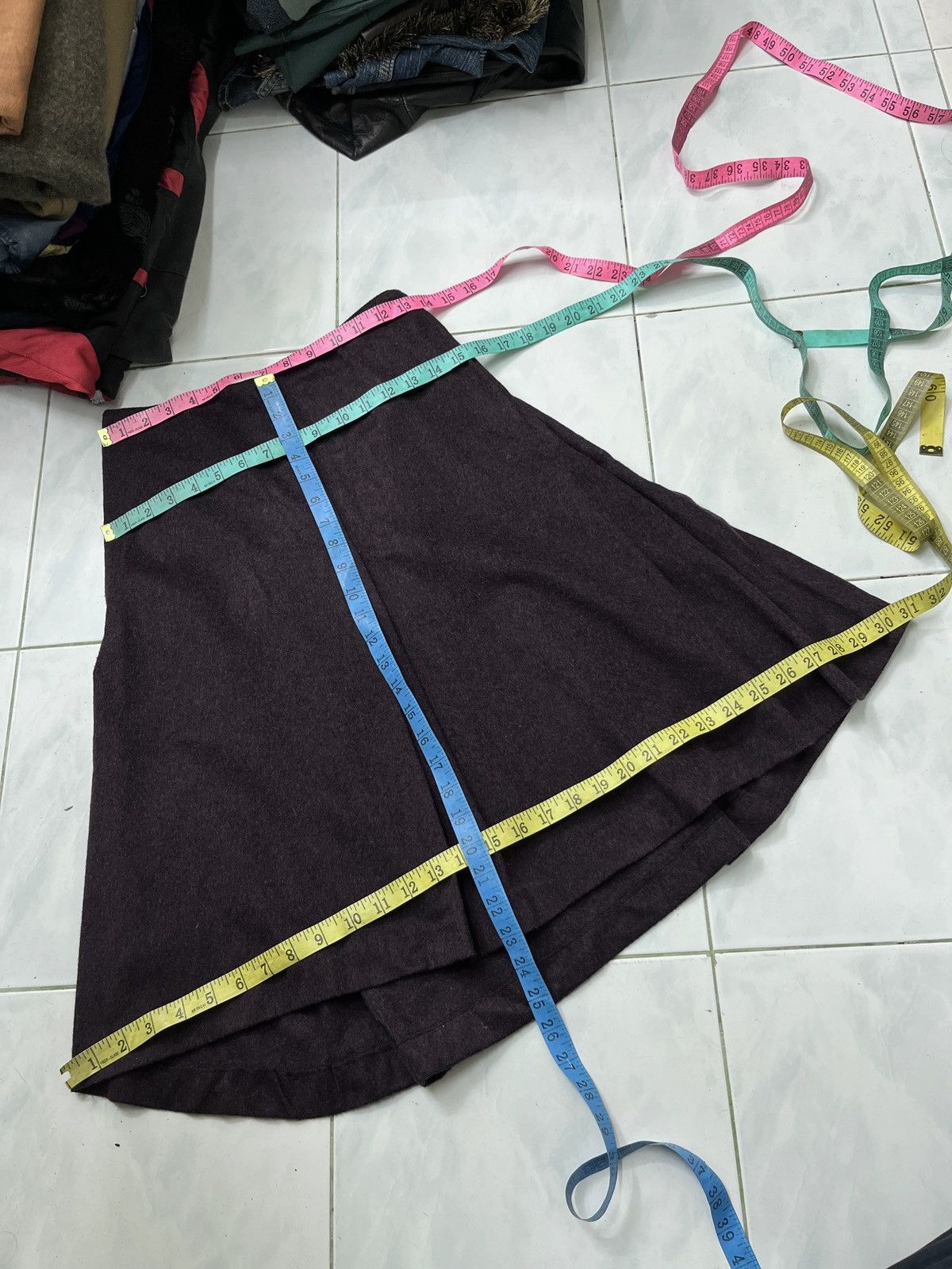 Other 🔥🔥🔥STEALS YOSHI KONDO WOOL SKIRTS Size 27" / US 4 / IT 40 - 11 Thumbnail