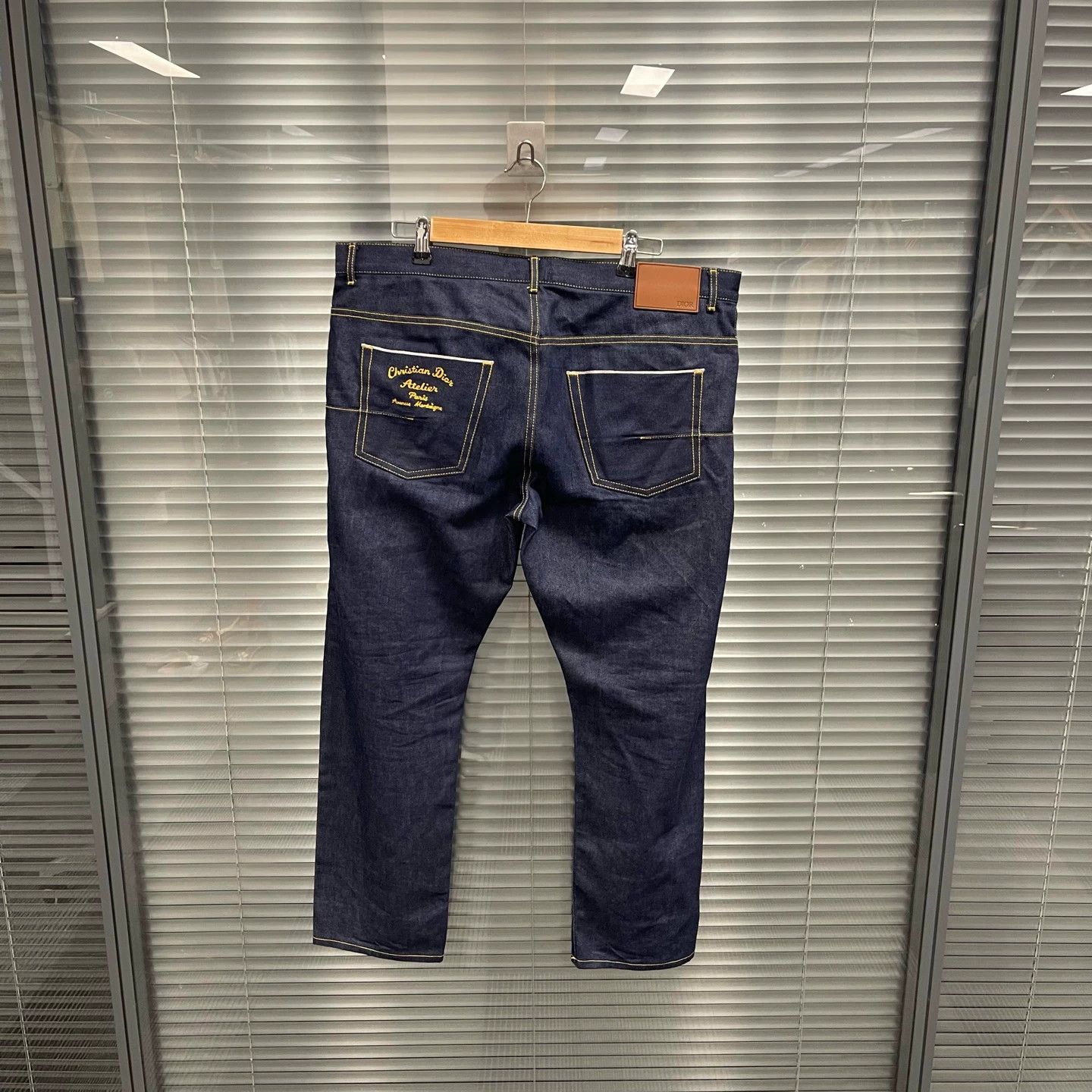 Dior Dior Embroidered Logo Leather Patch Jeans 36 99 New Size US 36 / EU 52 - 2 Thumbnail