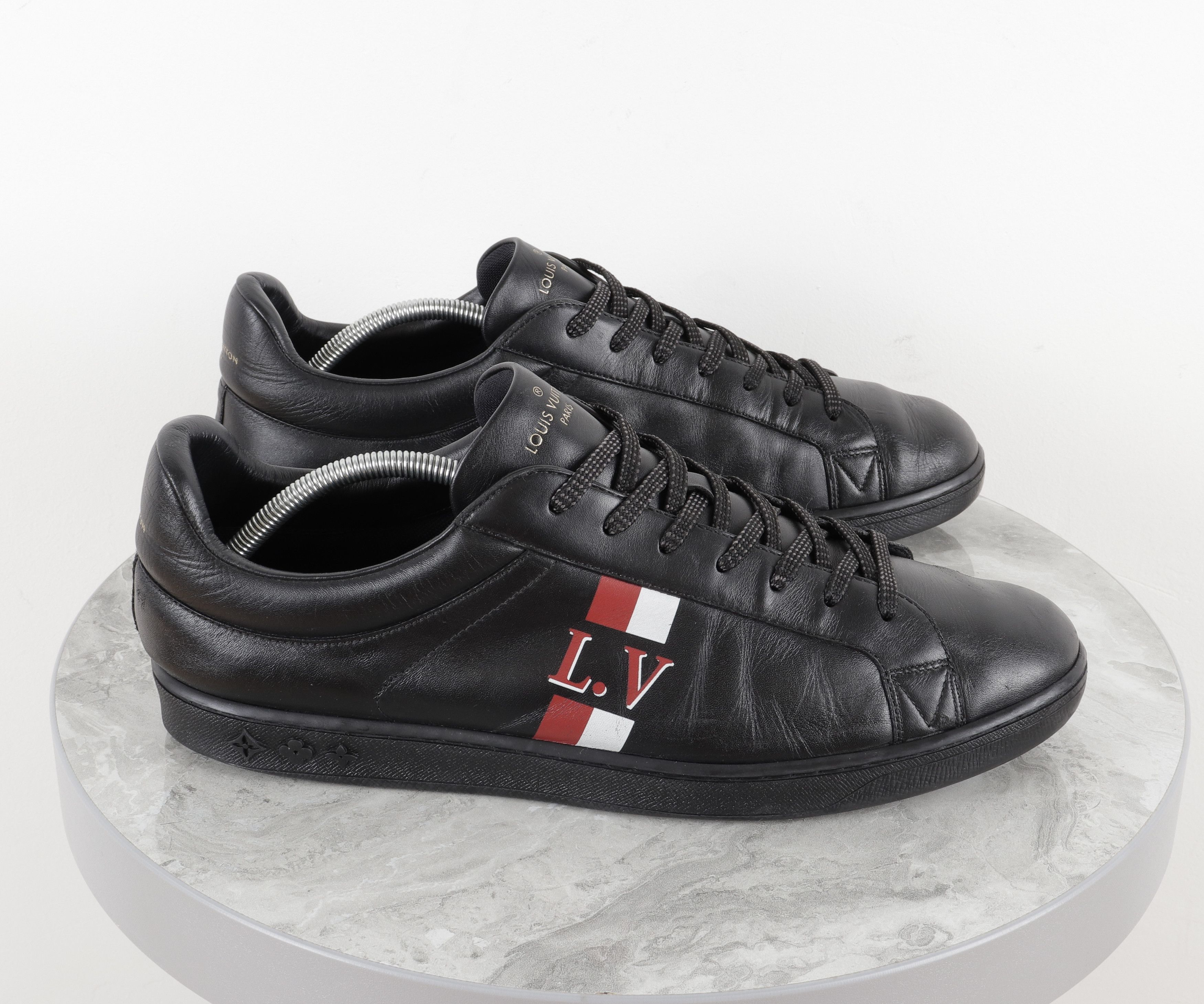Louis Vuitton LOUIS VUITTON Black Leather Sneakers Size US 10 / EU 43 - 2 Thumbnail