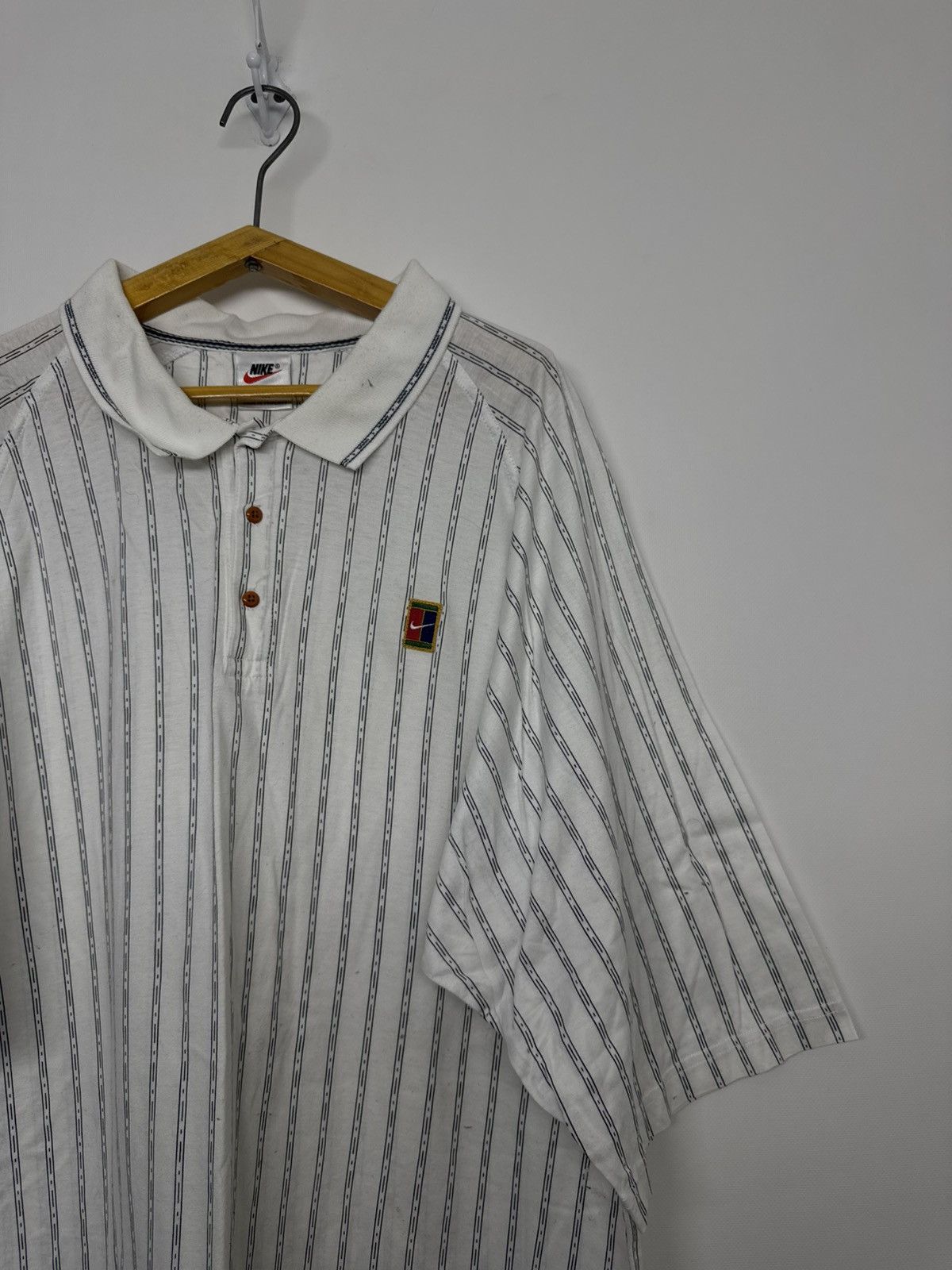Nike 90s Vintage Nike Court White Stripped Polo Size US XL / EU 56 / 4 - 5 Thumbnail