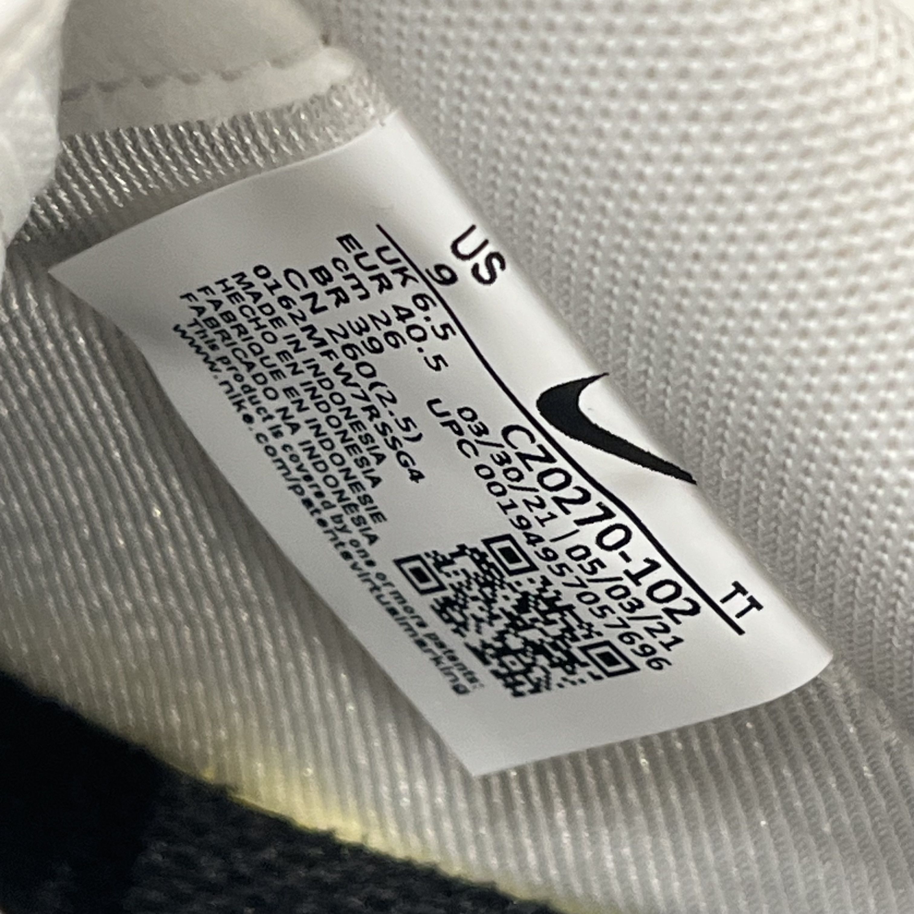Nike Nike Air Force 1 Low Essential Gold Mini Soosh (W) Size US 9 / IT 39 - 6 Thumbnail