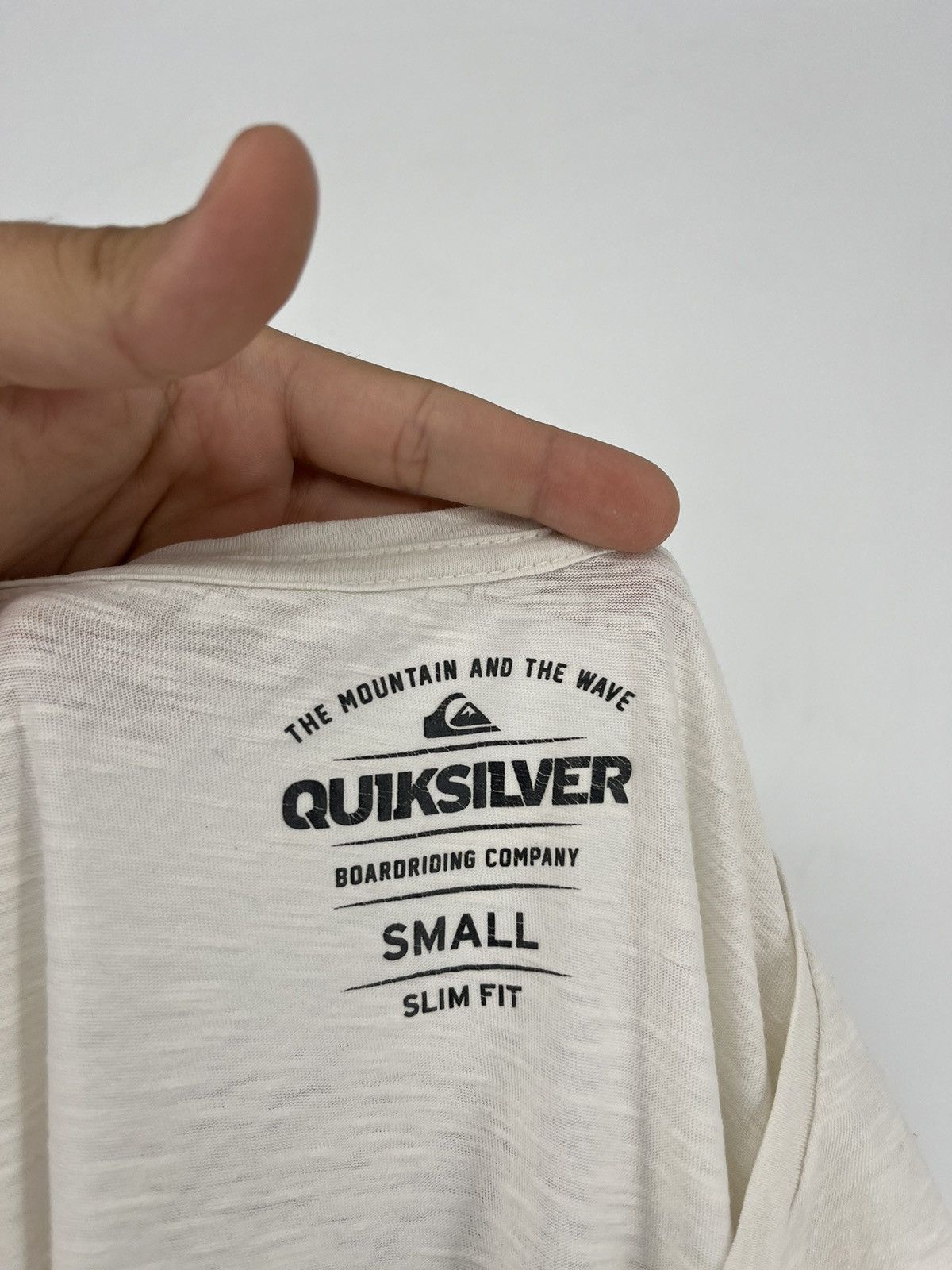 Quiksilver × Vintage Vintage Quiksilver Y2K Logo Light White Tee Shirt Surf Size US S / EU 44-46 / 1 - 10 Thumbnail