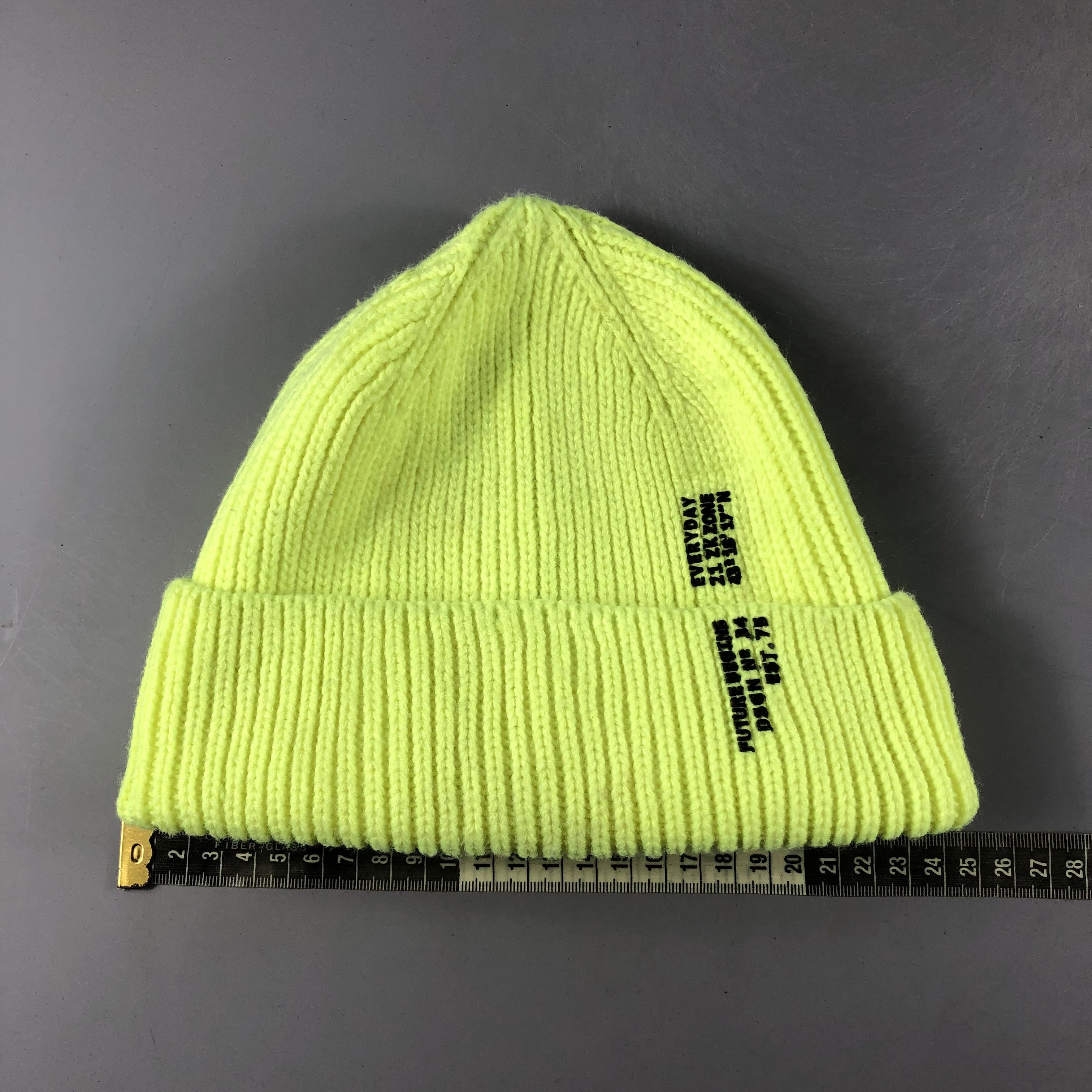 Zara Zara Ribbed Beanie Snow Hat Snow Cap -D736 Size ONE SIZE - 3 Thumbnail