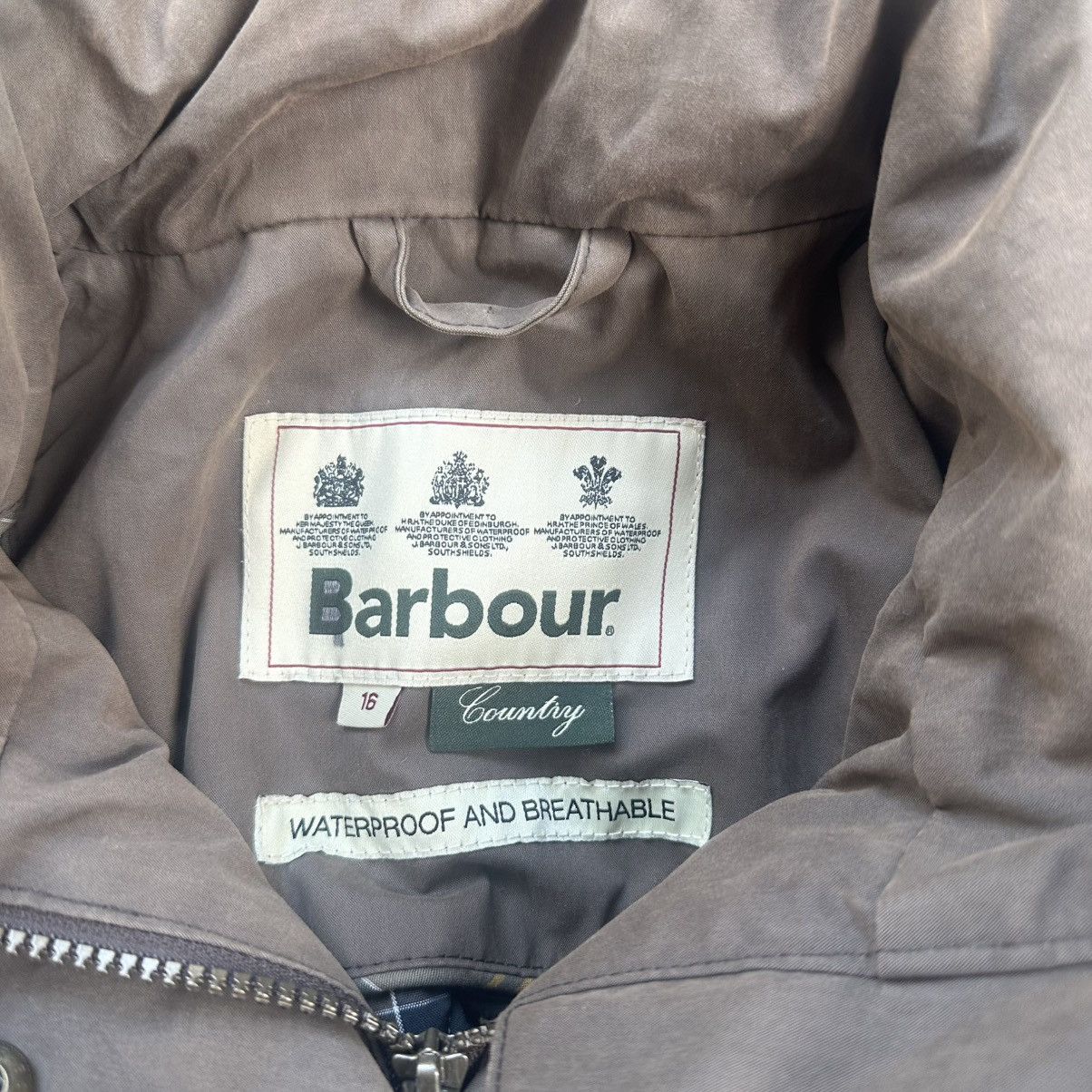 Barbour Ladies waterproof barbour wax beagle jacket Size XL / US 12-14 / IT 48-50 - 4 Thumbnail
