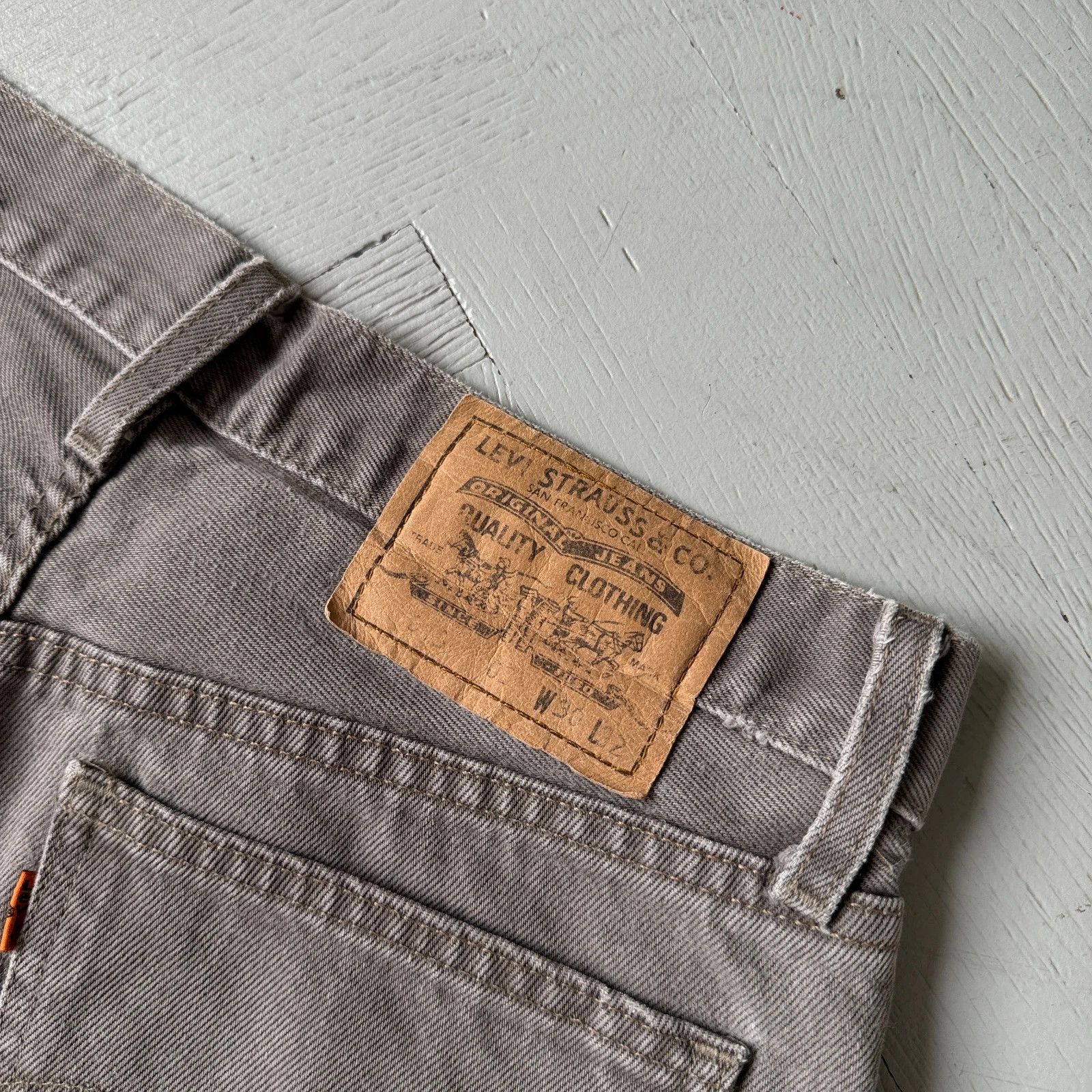 Levi's Vintage 90s Levi's Orange Tab Gray Denim Boyfriend Jeans Size US 30 / EU 46 - 5 Thumbnail