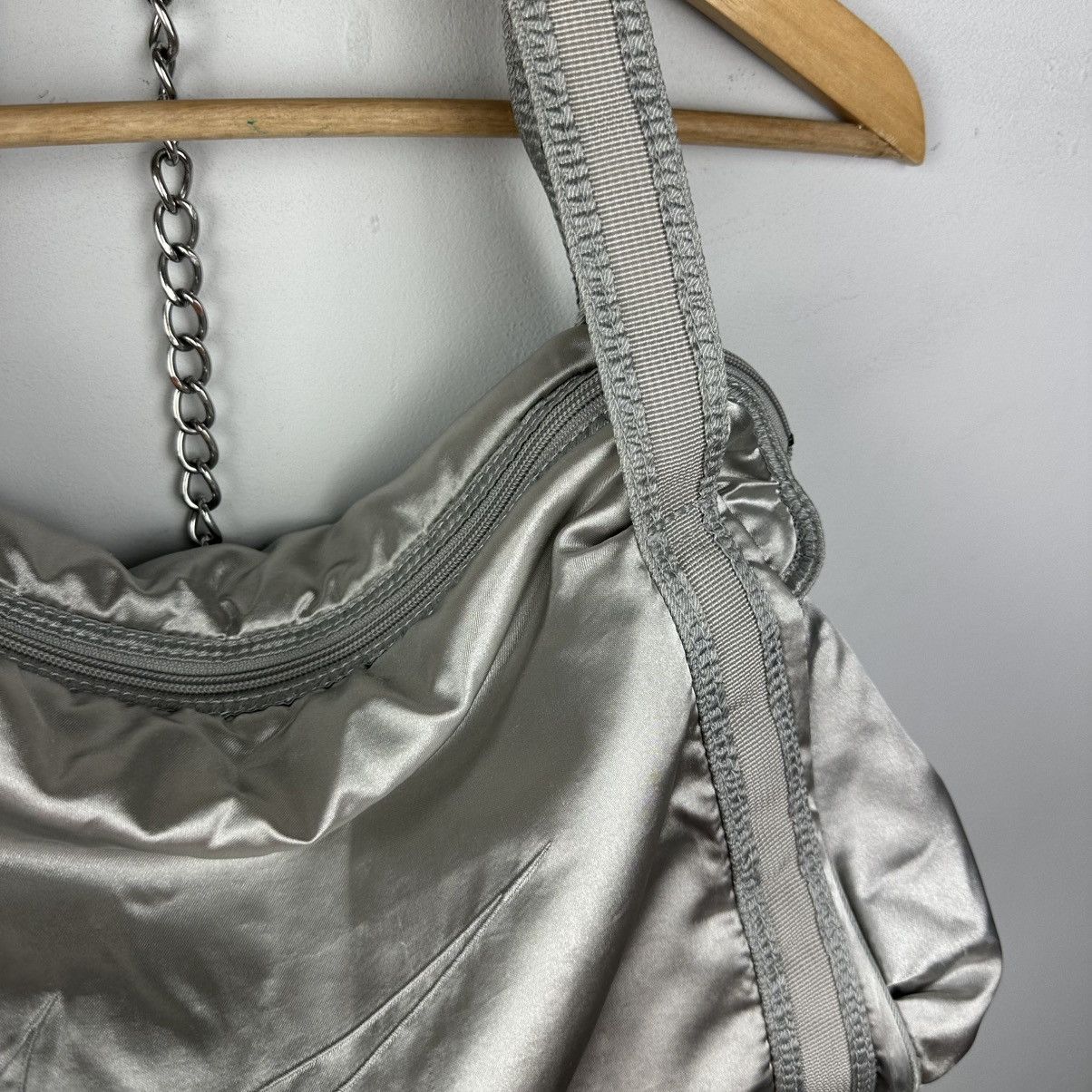 Nike Vintage Nike Silver Nylon Bag Size ONE SIZE - 15 Thumbnail