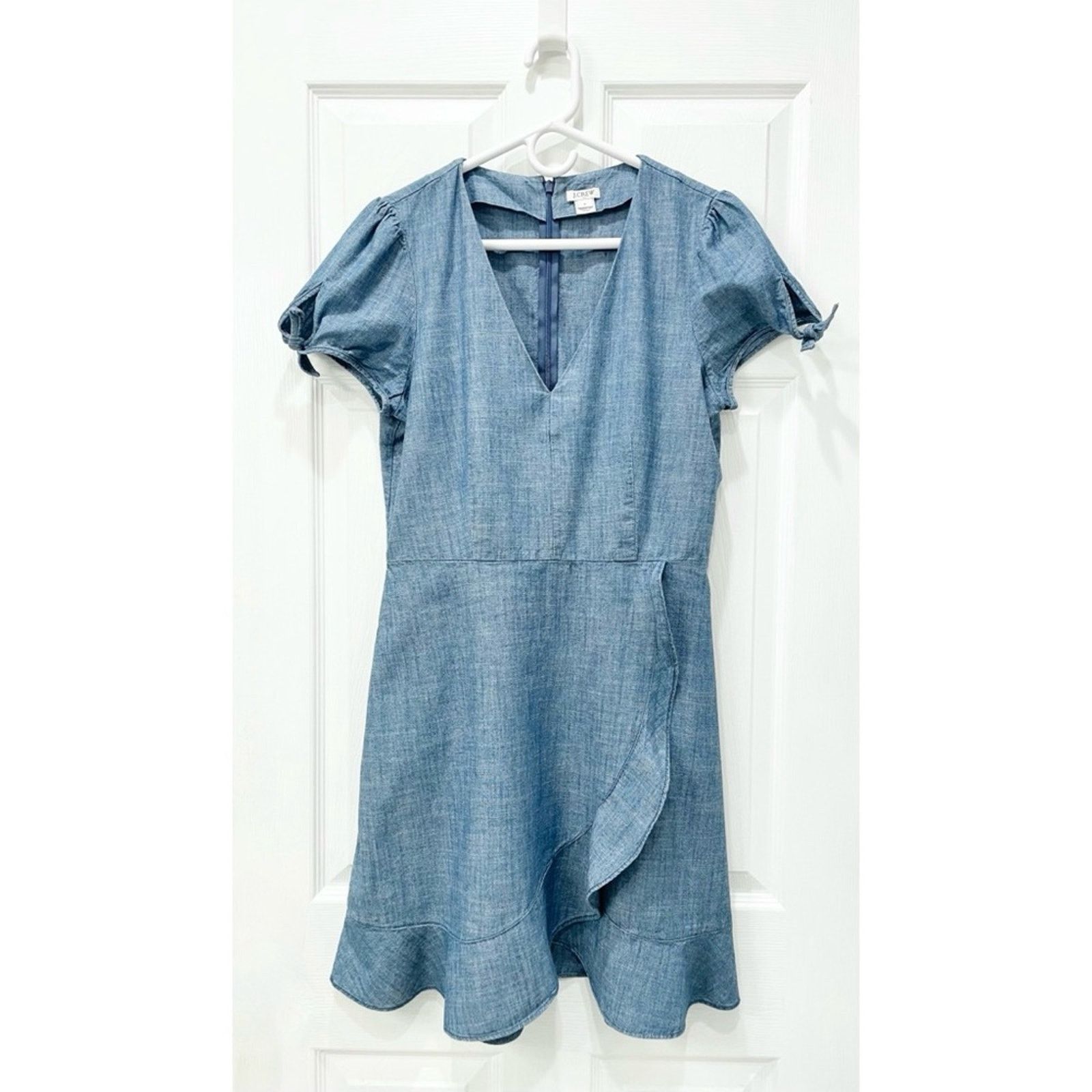 J.Crew J. Crew Chambray Faux-Wrap Dress Size M / US 6-8 / IT 42-44 - 1 Thumbnail