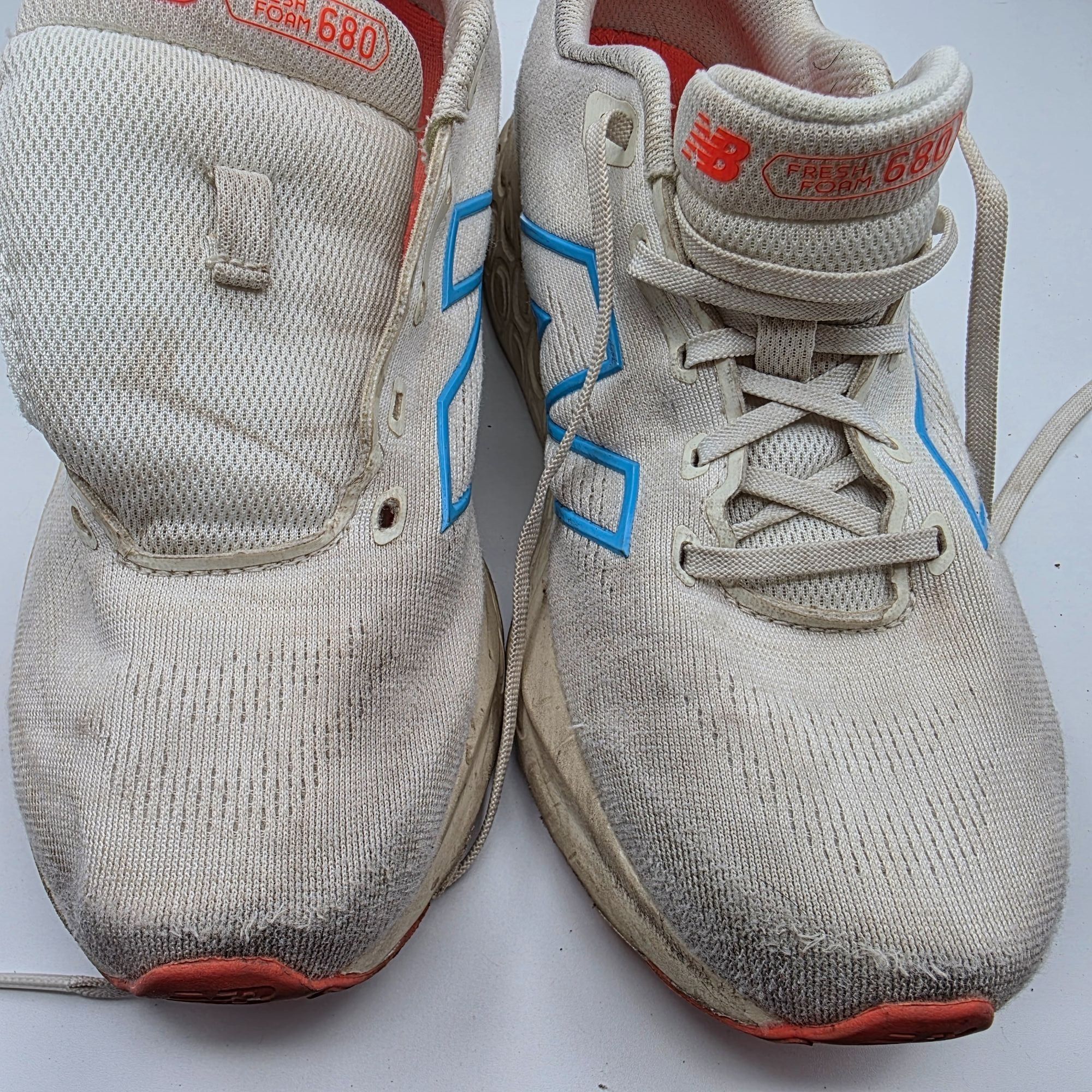 New Balance New Balance Fresh Foam 680v8 Womens Size 9.5 Shoes White Blu Size US 9.5 / IT 39.5 - 10 Thumbnail