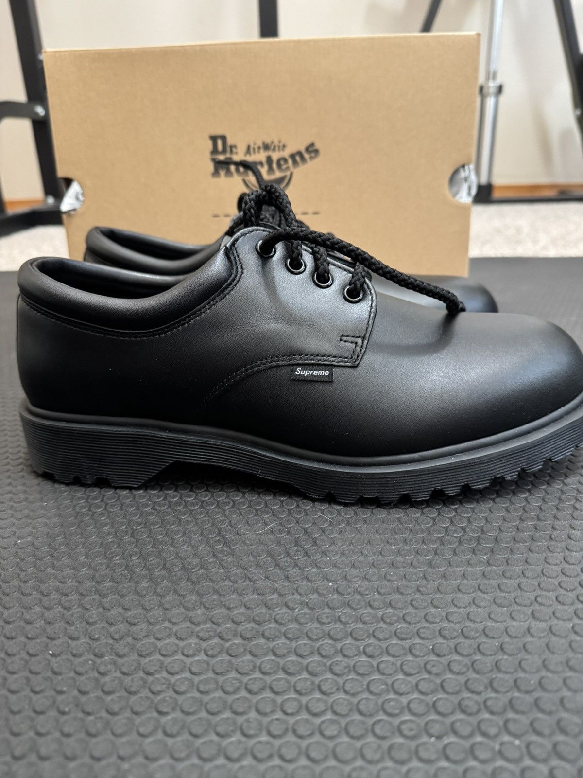 Dr. Martens × Supreme Supreme x Doc Martens Postal Supreme Size 10.5 Size US 10.5 / EU 43-44 - 4 Thumbnail
