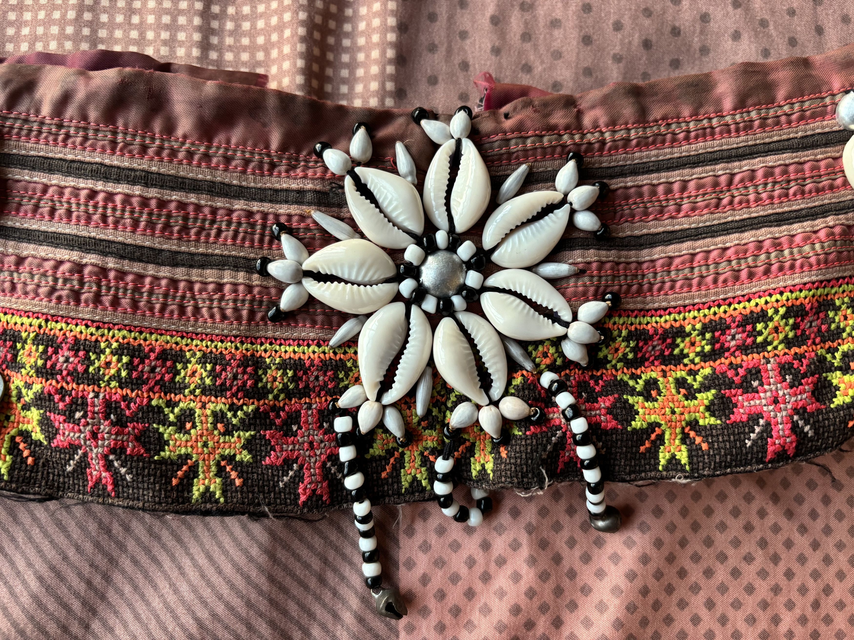 Handmade Handmade Ethnic Thai Hill Tribe Beads & Cowrie Shell Belt Size ONE SIZE - 16 Thumbnail