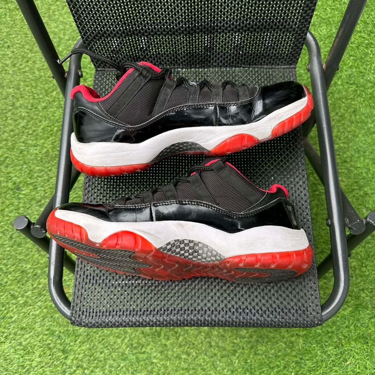 Jordan Brand Air Jordan 11 Low Bred 2015 528895-012 Size US 9 / EU 42 - 3 Thumbnail