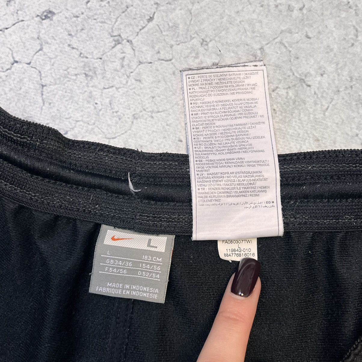 Nike × Vintage Vintage Nike Pants Black Joggers Streetwear Swoosh Drill Y2K Size US 34 / EU 50 - 9 Thumbnail