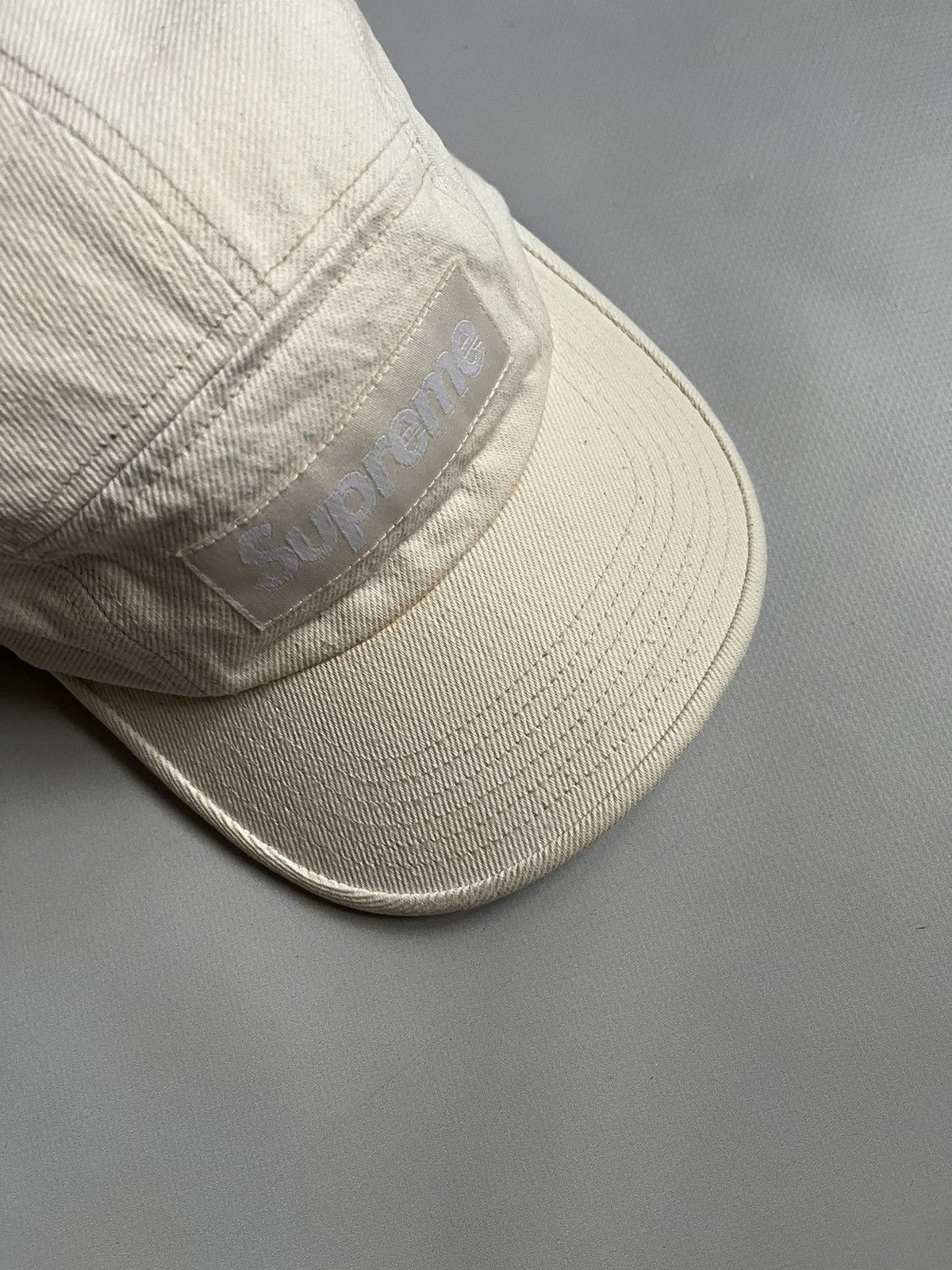 Supreme SUPREME White Canvas 5 Panel Cotton Cap Hat Size ONE SIZE - 6 Thumbnail