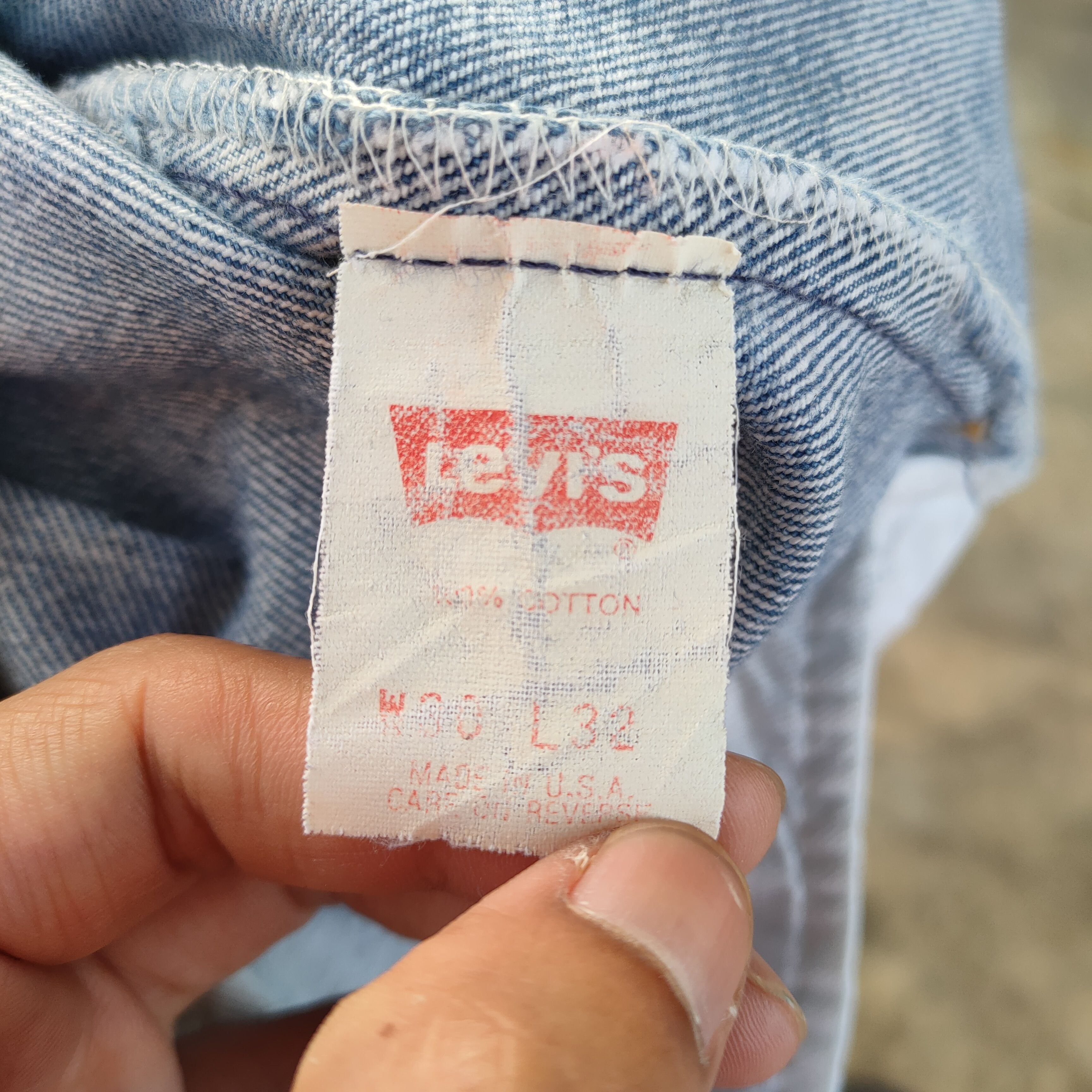 Levi's LEVI'S 501 USA VINTAGE FADED DISTRESSED JEANS PANTS Size US 30 / EU 46 - 13 Thumbnail