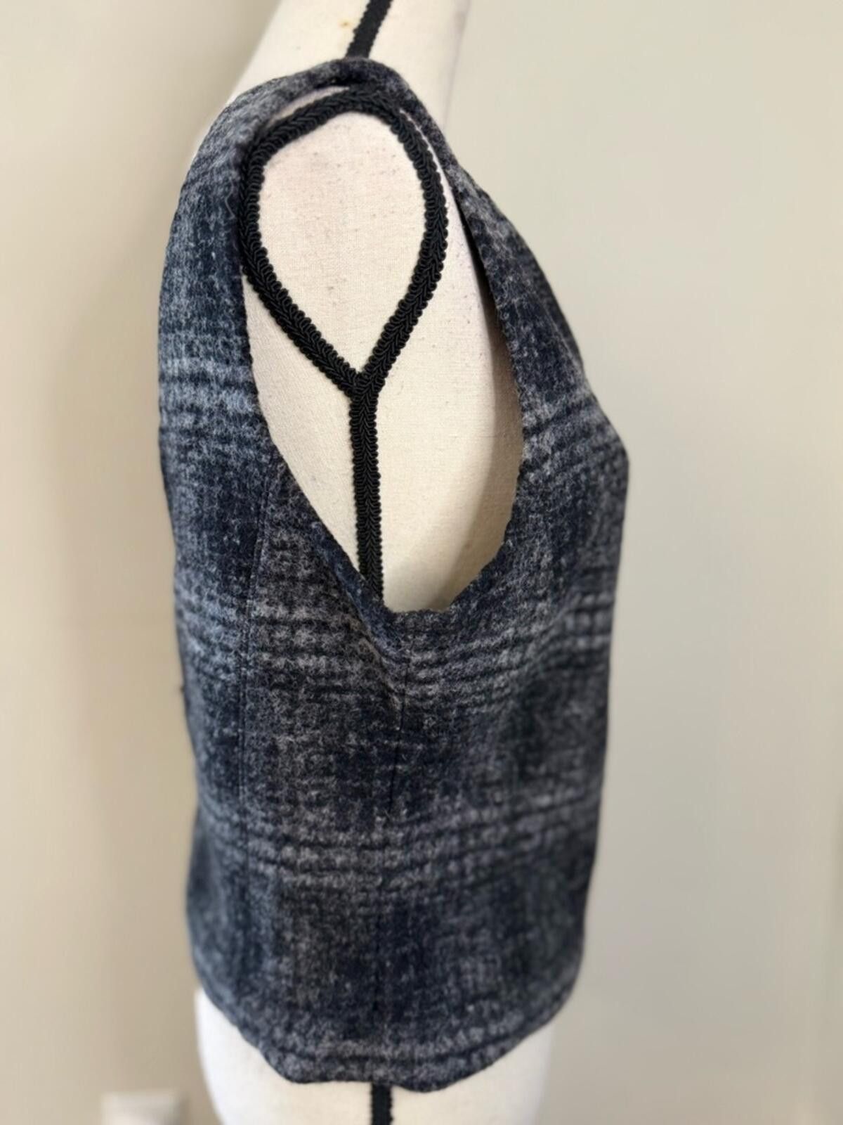 Other Wool blend plaid sleeveless sweater vest deep V back SZ 12 Size XL / US 12-14 / IT 48-50 - 2 Thumbnail