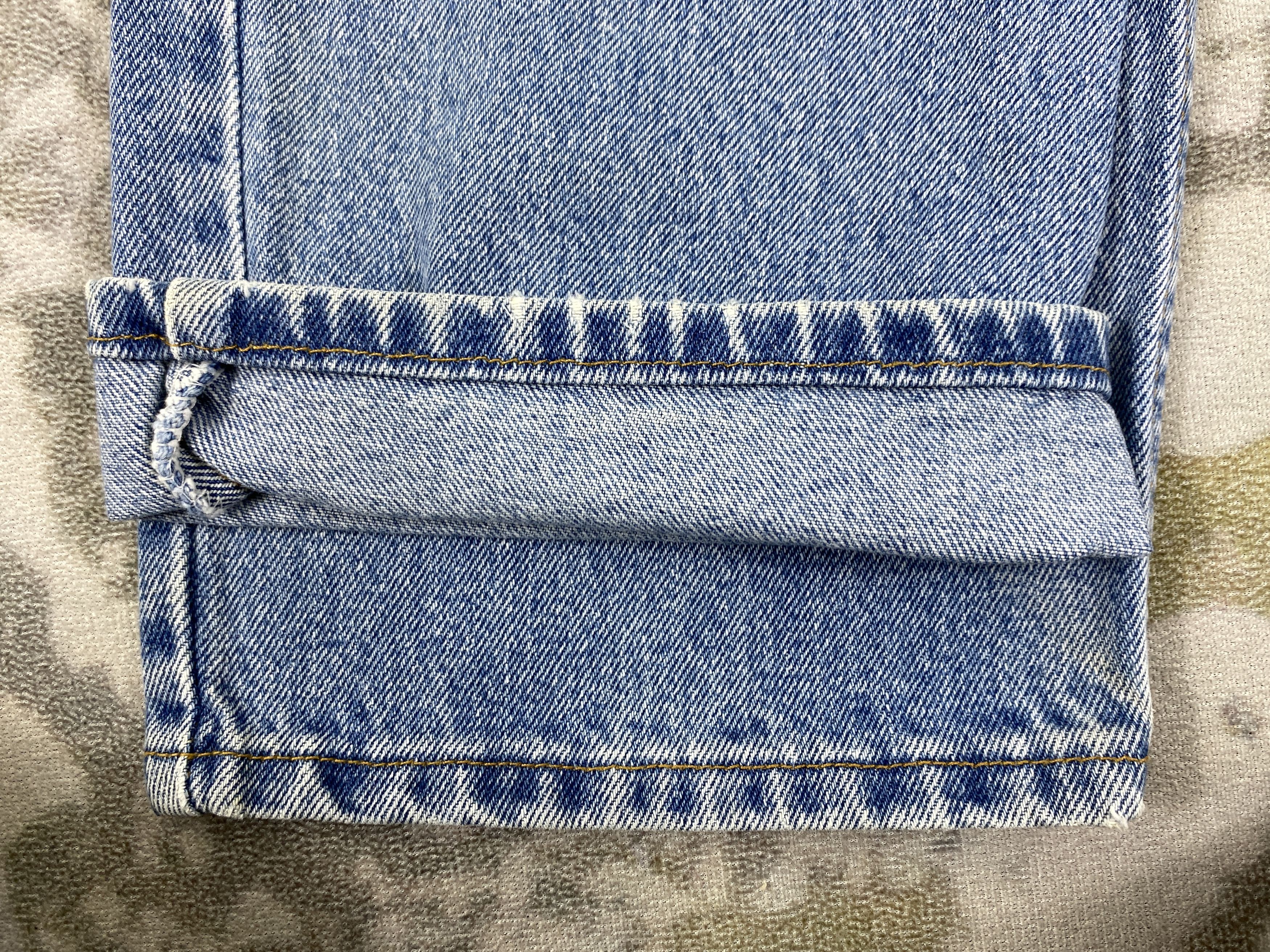 Levi's 90's Mid Blue Vintage Levi's 550 USA 34x30 Denim -JN1915 Size US 34 / EU 50 - 14 Thumbnail