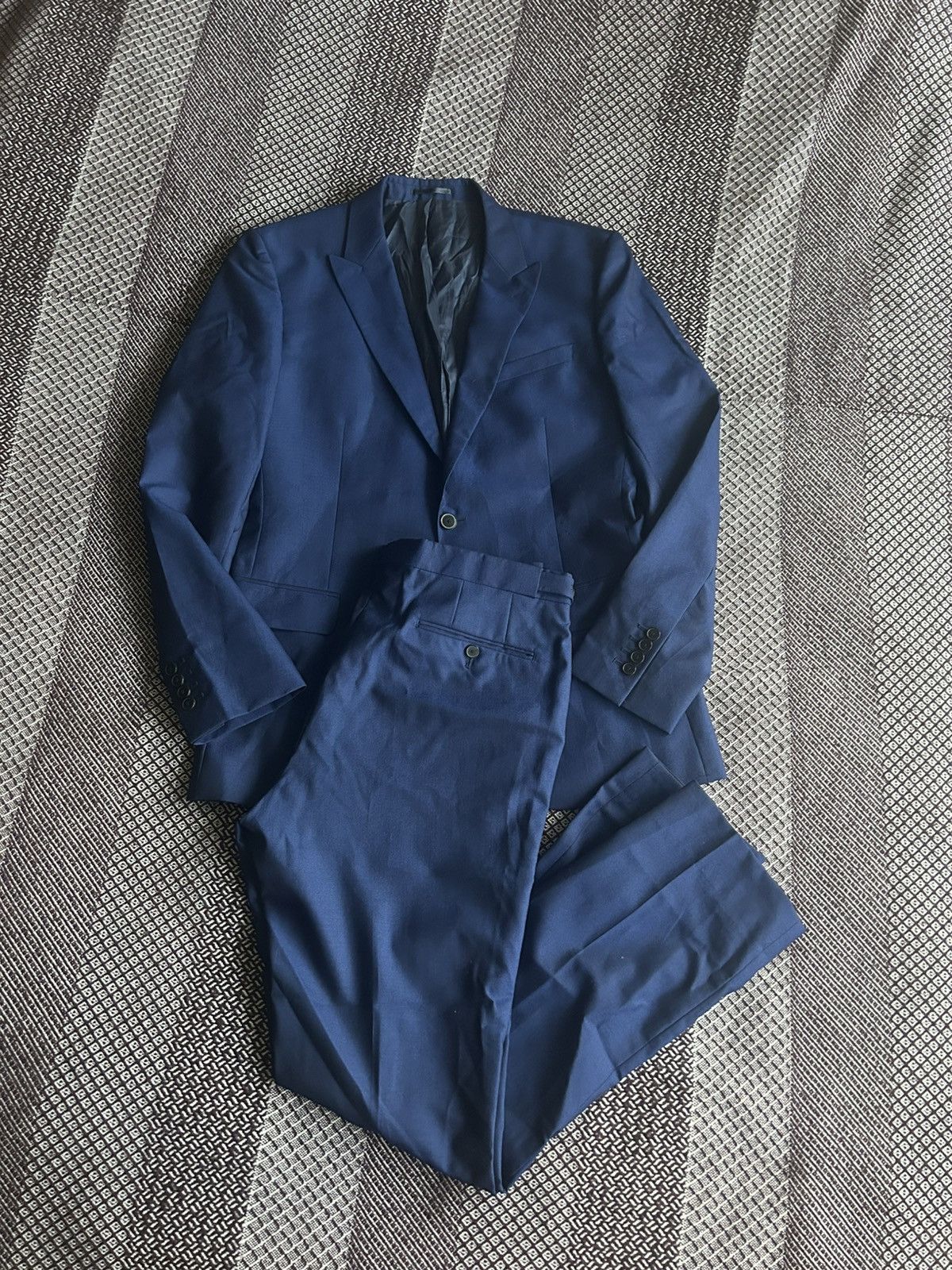 Reiss Reiss Blue Suit Solid Style Classic One Button Mens Size 40R Size 40R - 1 Thumbnail