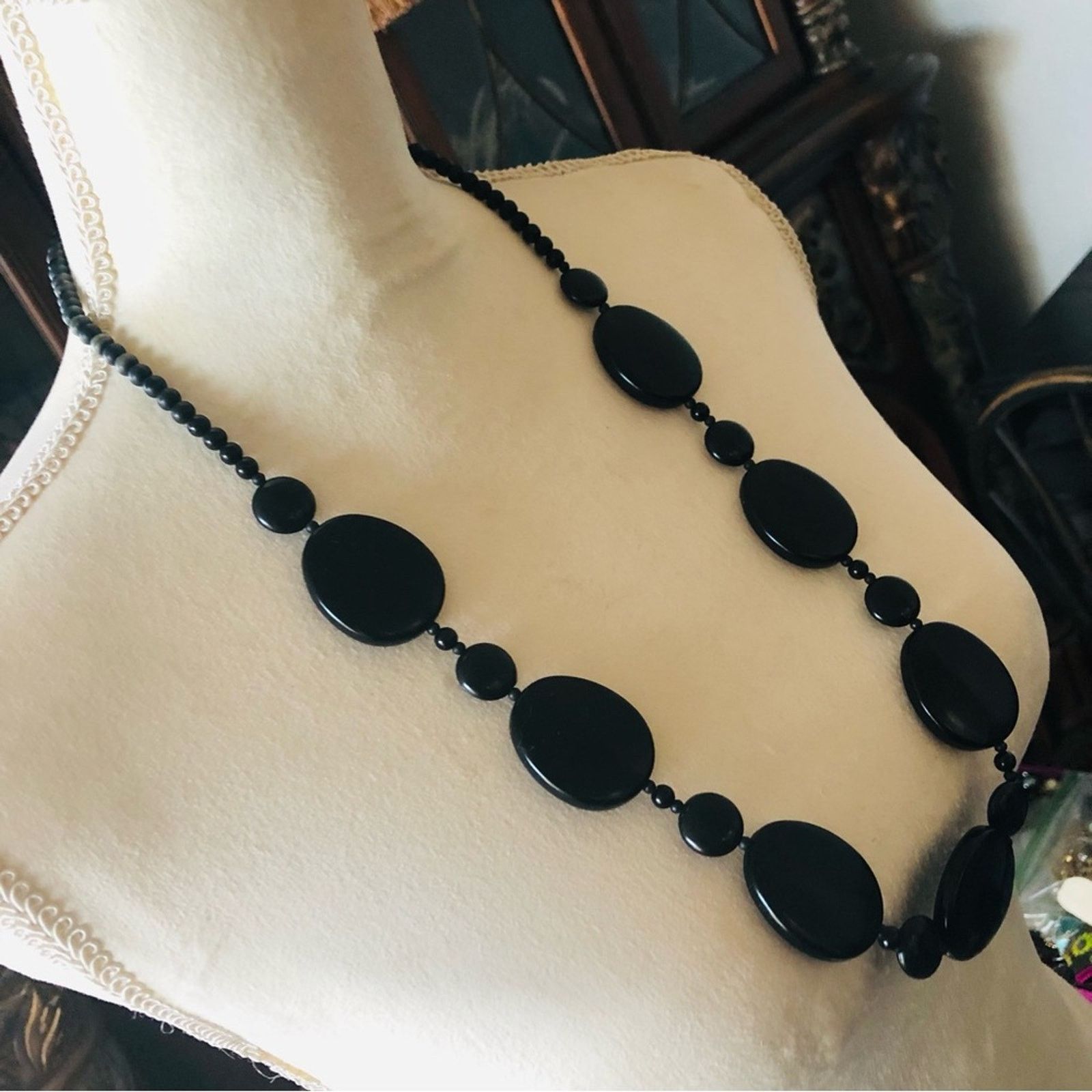 Jewelry Bold black resin disc wood bead necklace Size ONE SIZE - 3 Thumbnail