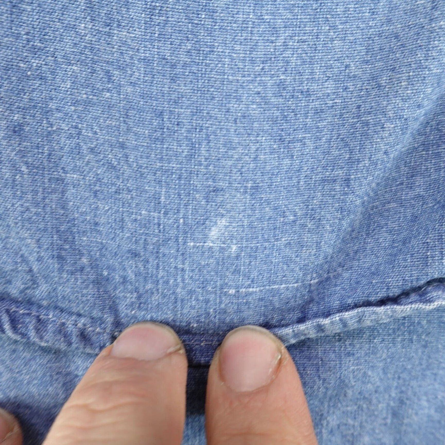 Levi's VINTAGE Levi's Shirt Mens M Blue Chambray Button-Up Workwear Embroidered Oversized Pockets 90s Mens Size US M / EU 48-50 / 2 - 5 Thumbnail