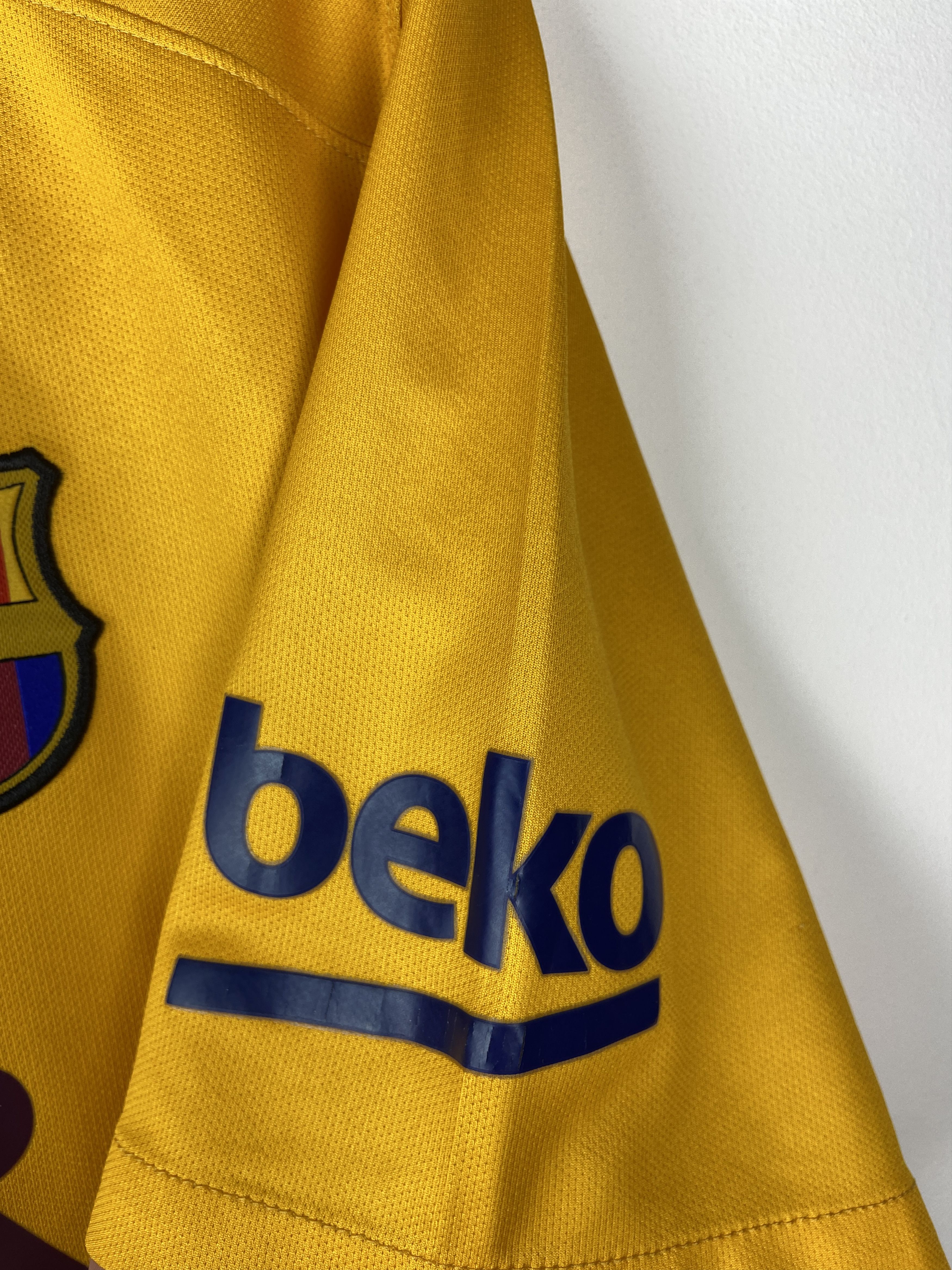 Nike Barcelona 2015 Away Soccer Jersey Football Shirt Size US L / EU 52-54 / 3 - 12 Thumbnail
