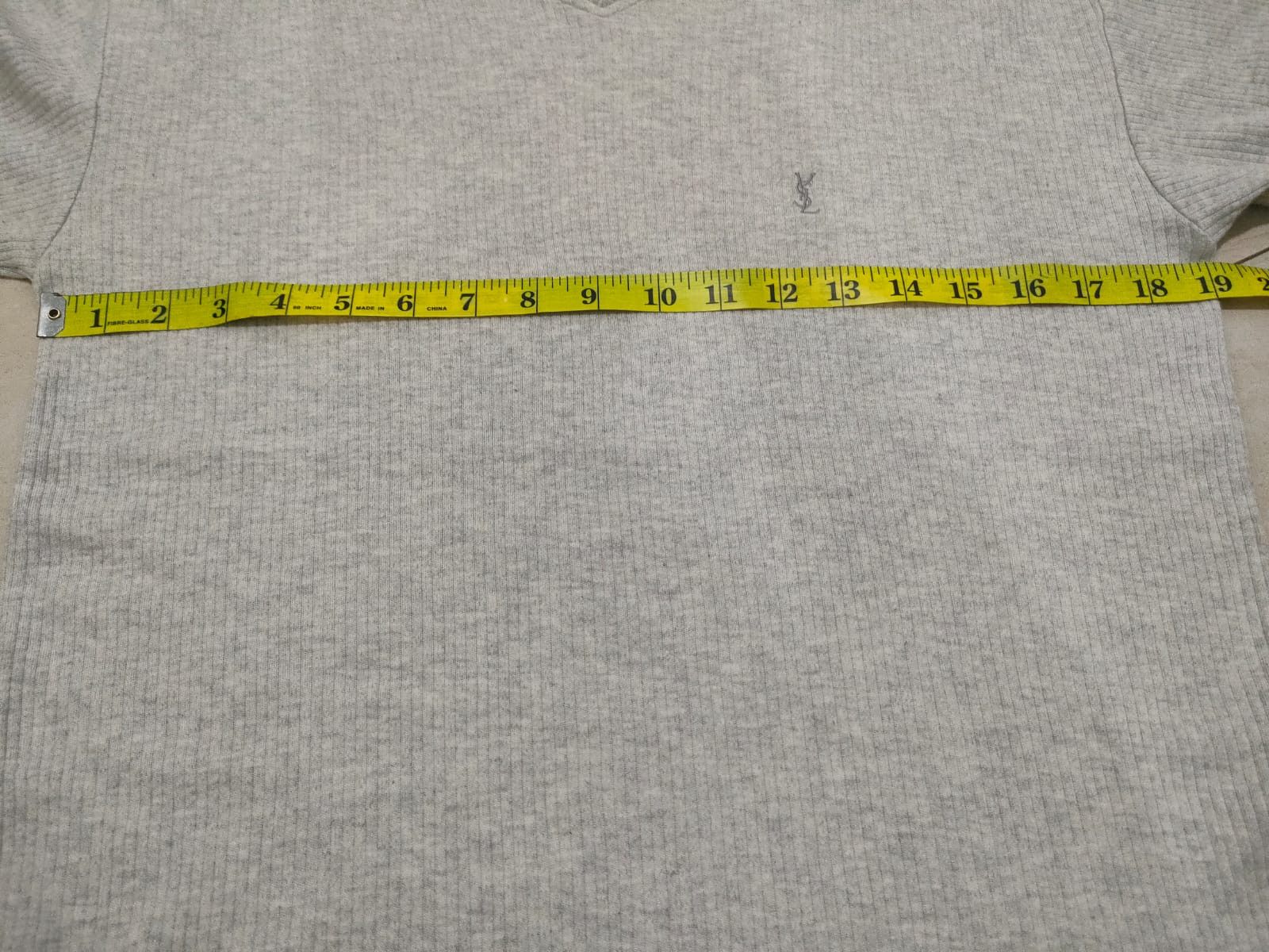 Yves Saint Laurent yves saint laurent v-neck Size US M / EU 48-50 / 2 - 9 Thumbnail