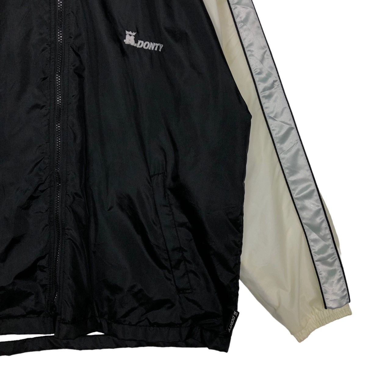 Japanese Brand 🔥90’s Vintage Skate Jacket Donty Big Logo Snap Button Size US M / EU 48-50 / 2 - 4 Thumbnail