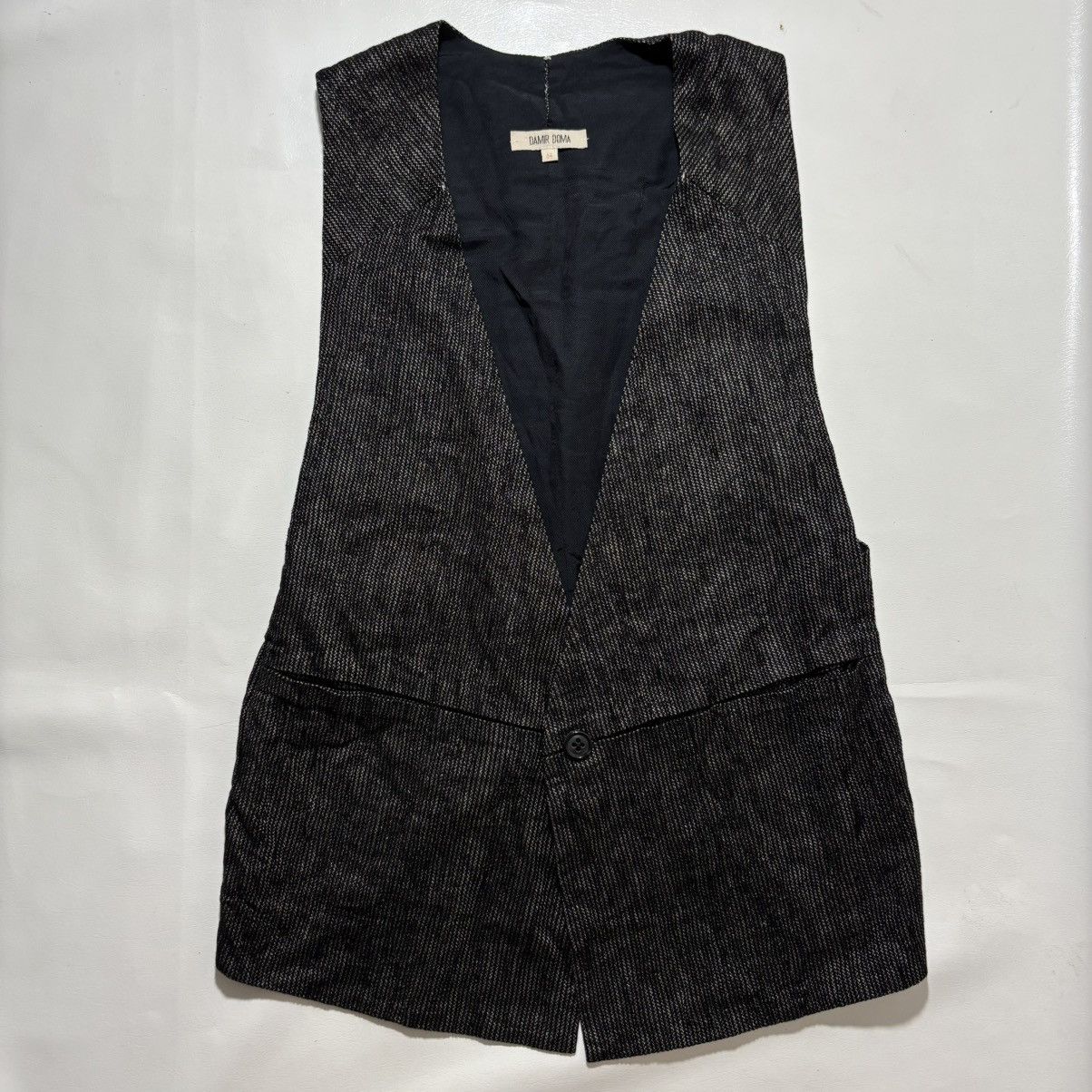 Damir Doma Vest