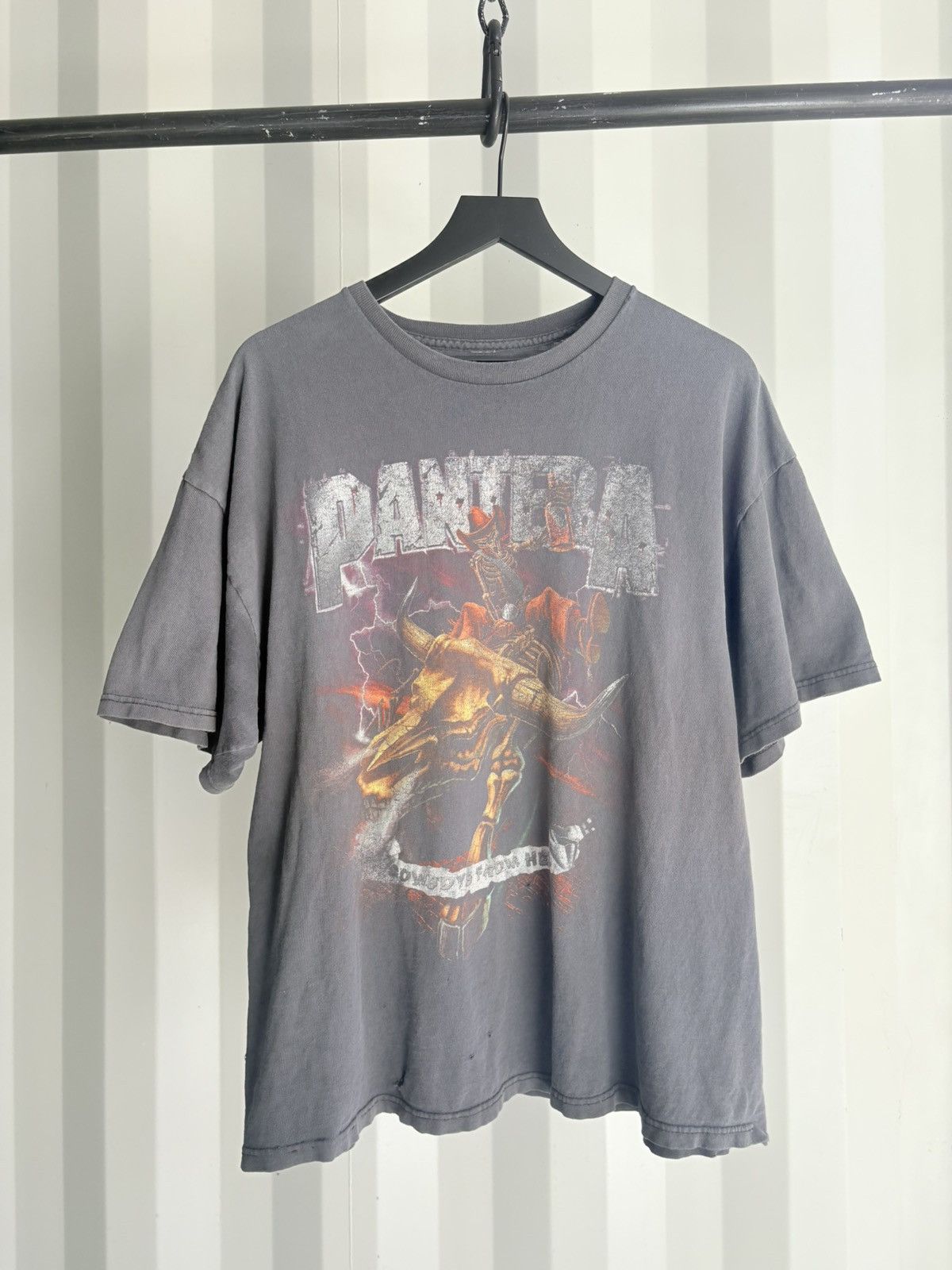 Band Tees Pantera Cowboys From Hell Sun Faded Distressed ERD GRUNGE Size US XL / EU 56 / 4 - 1 Thumbnail