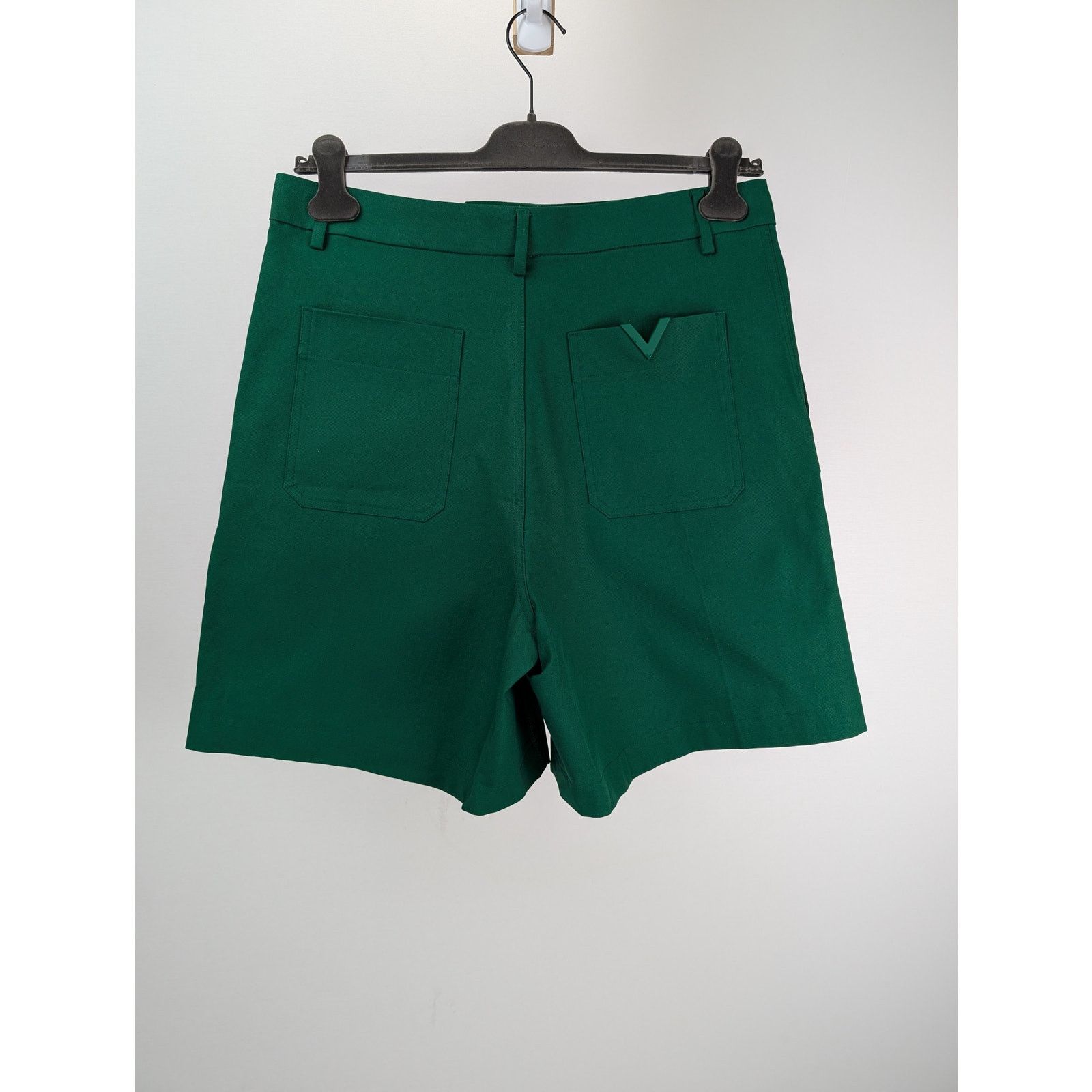Valentino o1rshd1 CC20 Valentino Green Creased Shorts in Basil Green Size US 34 / EU 50 - 10 Thumbnail