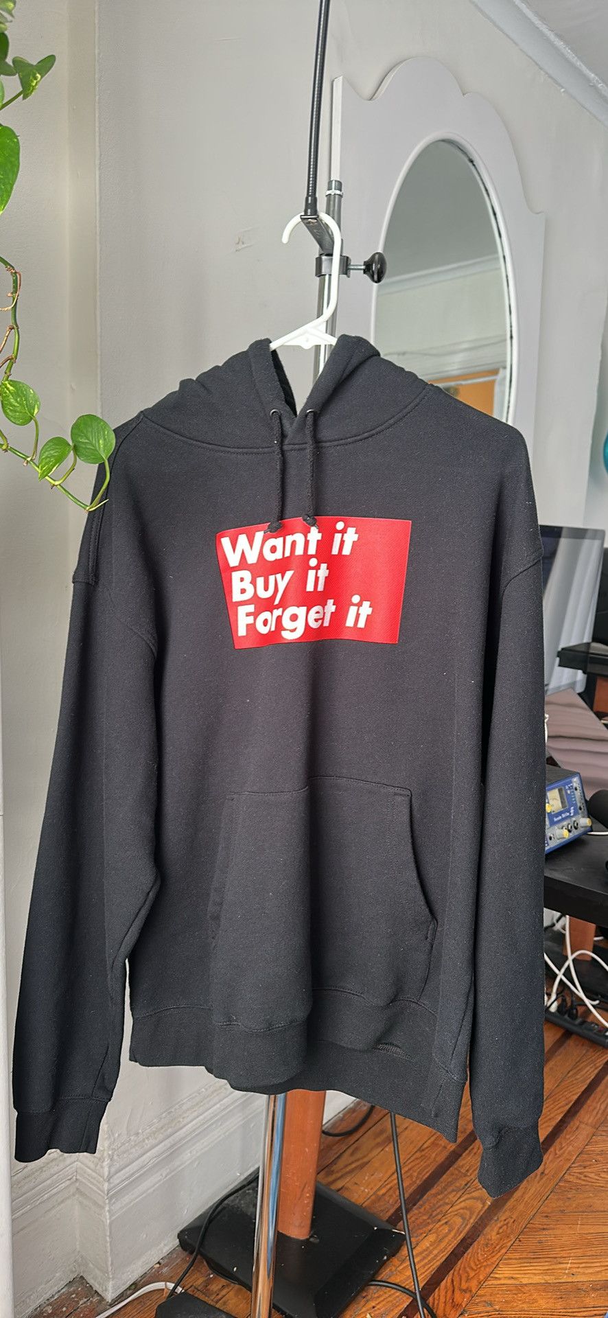 Barbara Kruger Barbara Kruger X volcom hoodie Size US L / EU 52-54 / 3 - 1 Thumbnail