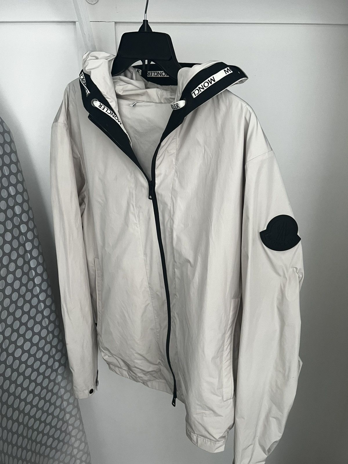Moncler Moncler Giubbotto Charles Ivory Jacket Size US XL / EU 56 / 4 - 2 Thumbnail
