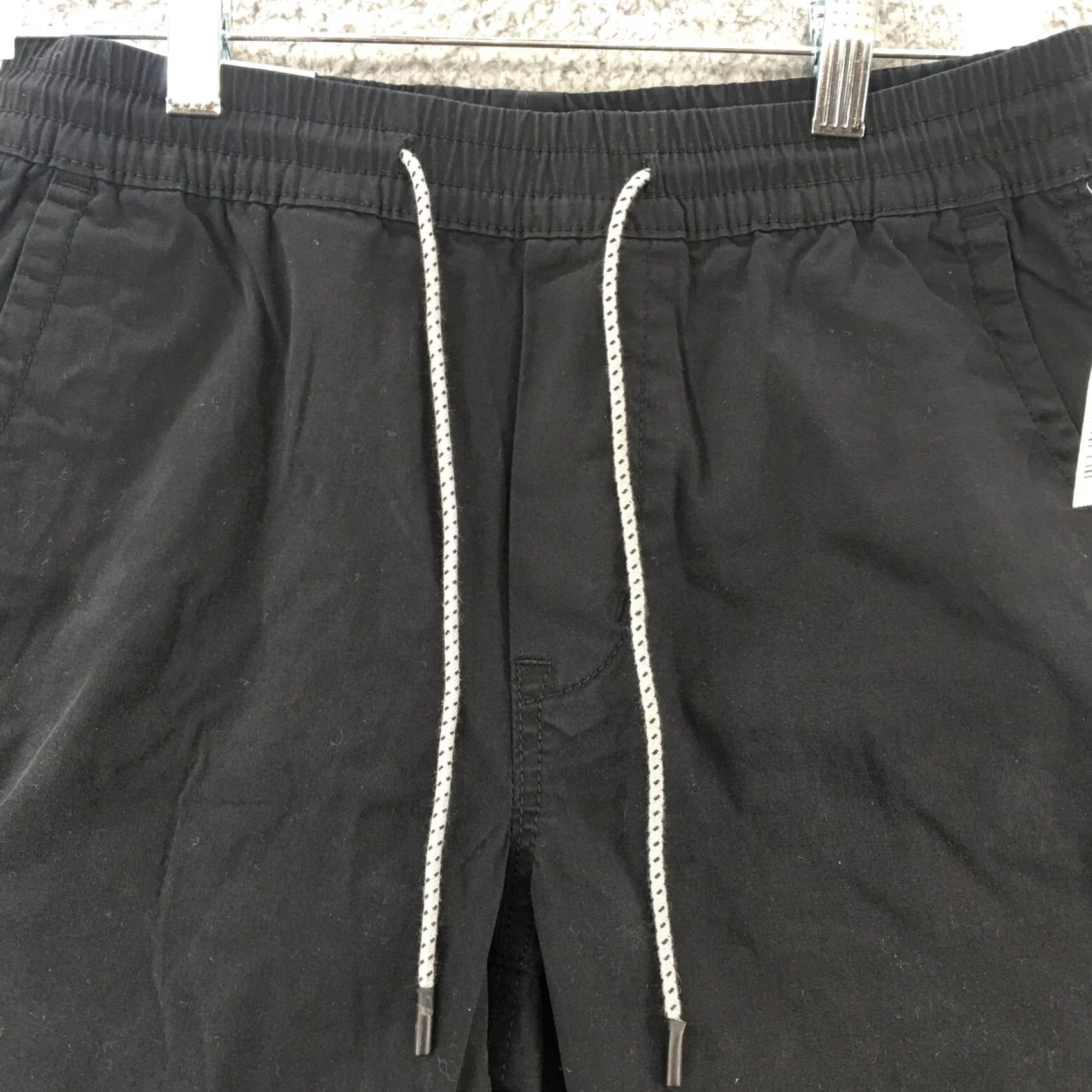 Vintage Aero Jogger Shorts Mens XS 8.5 Inseam Elastic Waist NWT Black Cotton Blend Flat Front Pockets Sweat Casual Modern 8.5 Inseam Size US 27 - 3 Thumbnail