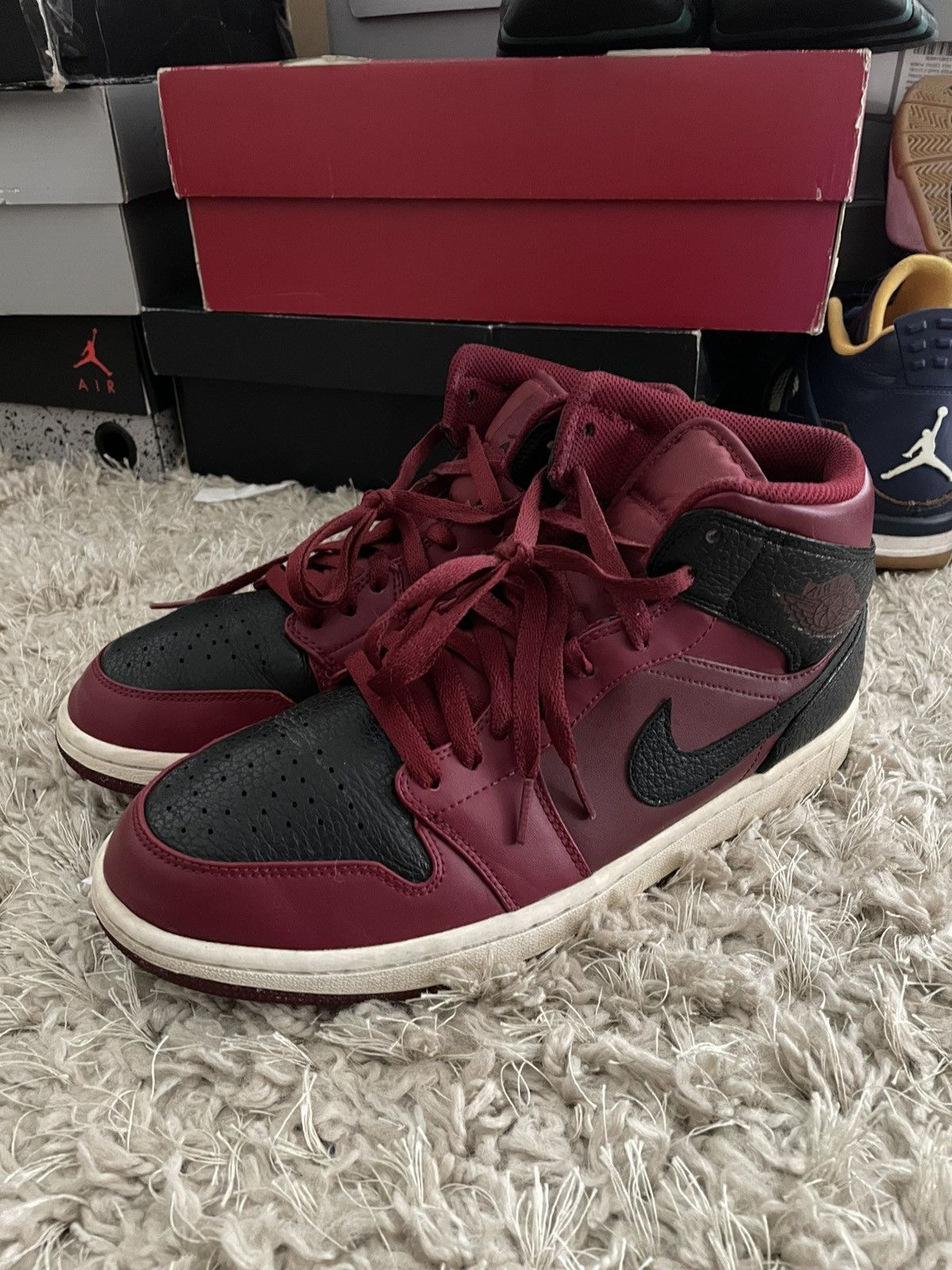 Jordan Brand Jordan 1 Reverse Banned Size US 9.5 / EU 42-43 - 1 Thumbnail
