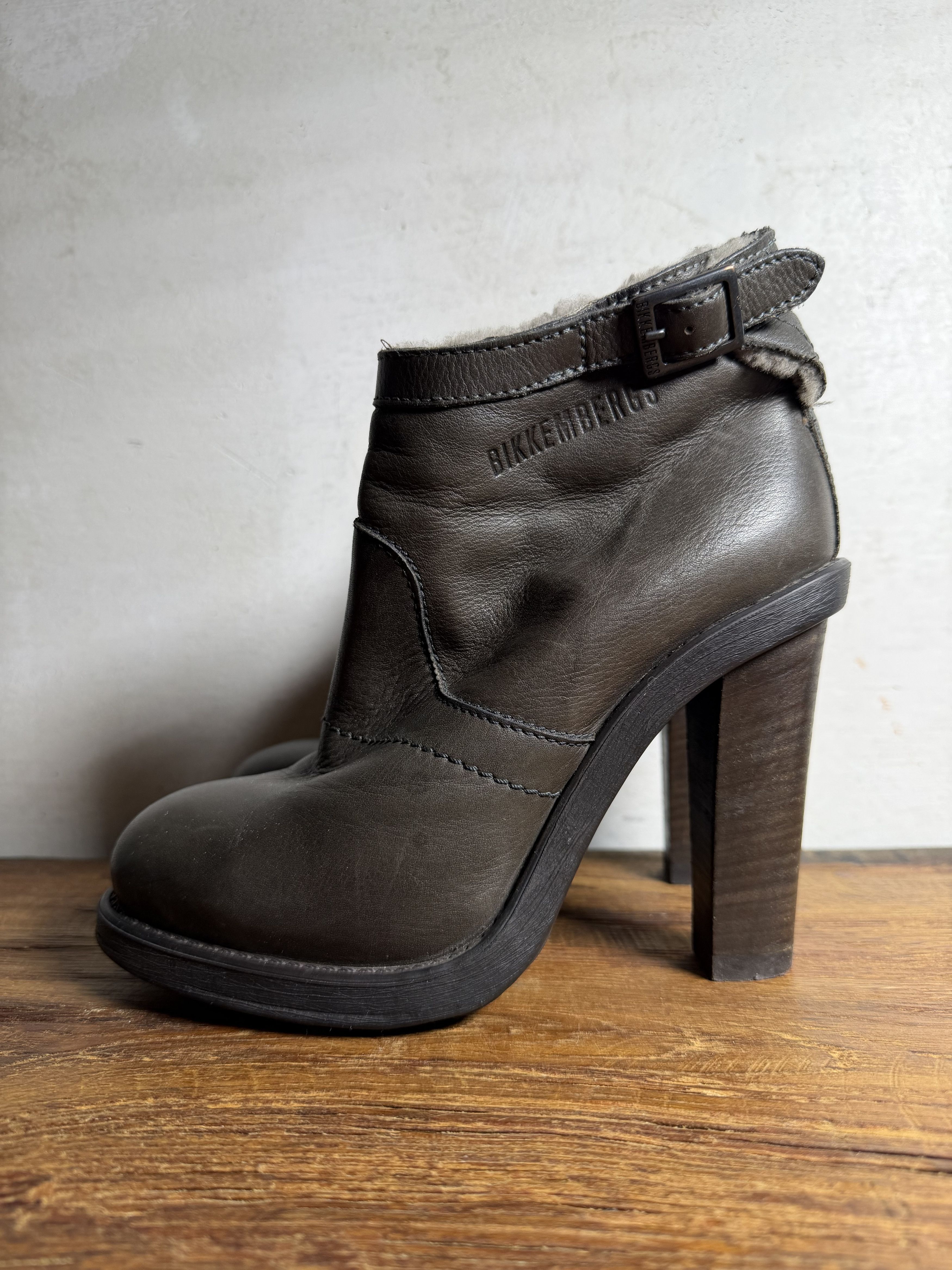 Dirk Bikkembergs Dirk Bikkembergs Soft Shearling Heeled Boots Size US 8 / IT 38 - 1 Thumbnail
