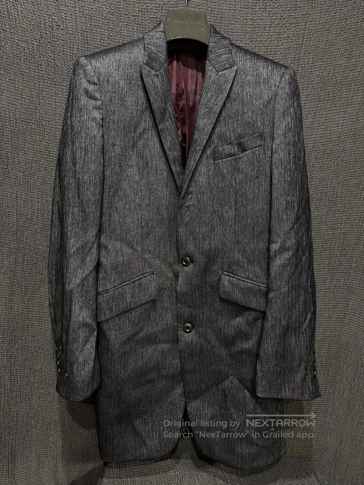 Schlussel vintage silk blend textured blazer with burgundy lining. Size US M / EU 48-50 / 2 - 1 Thumbnail