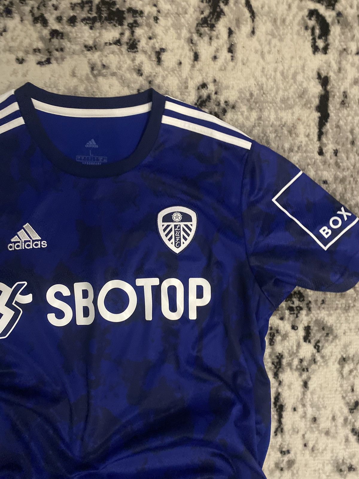 Adidas × Vintage Adidas Leeds United 2021/22 Away Jersey T Shirt Football Size US L / EU 52-54 / 3 - 5 Thumbnail