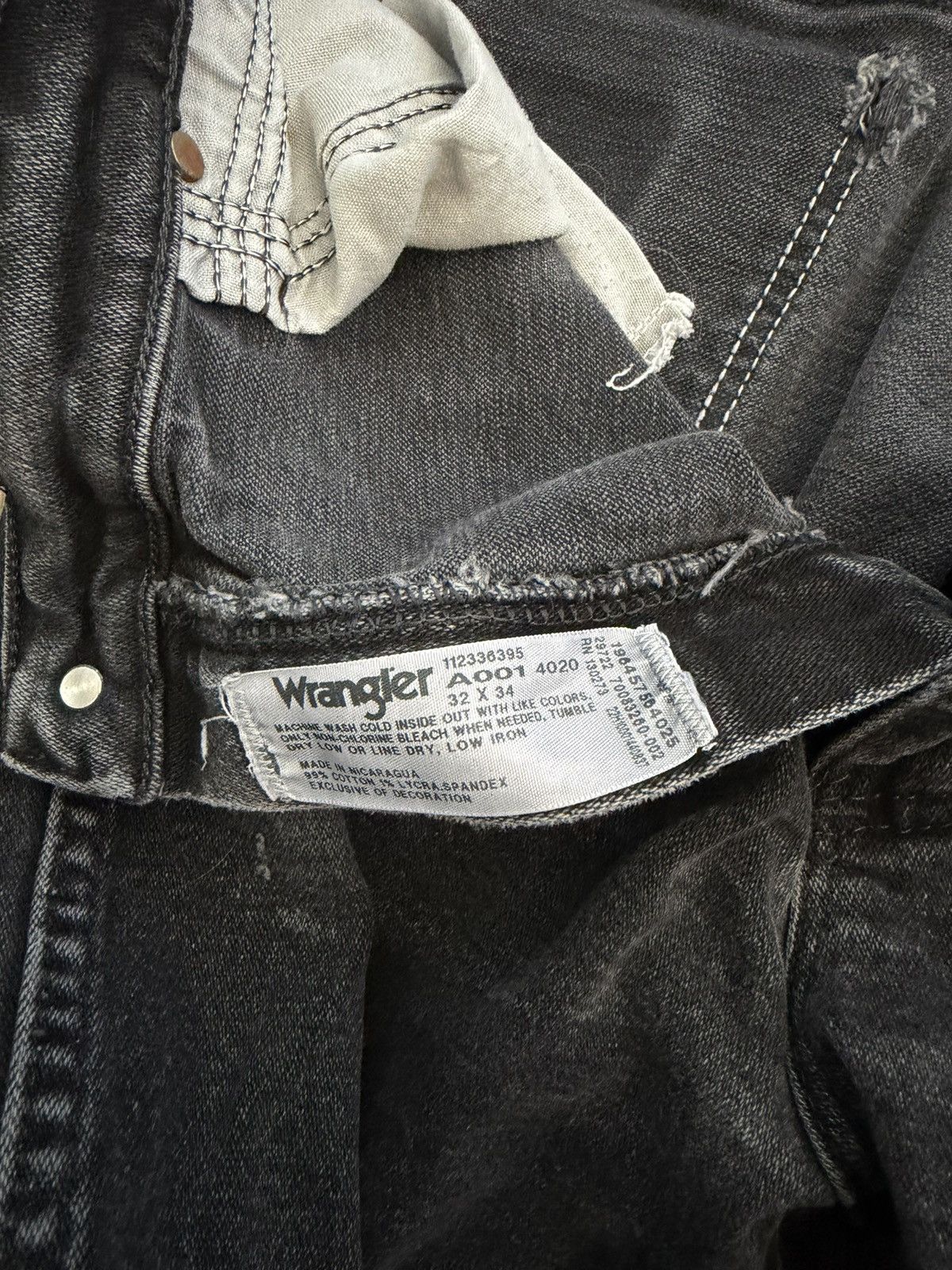 Wrangler Distressed black jeans Size US 32 / EU 48 - 4 Thumbnail