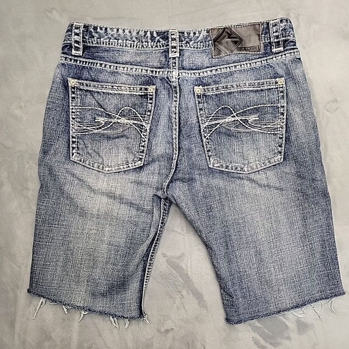 Pistola Rock & Roll Cowboy Jeans Men 36x12 Faded Blue Denim Pistol Jorts Cutoffs Jeans Rock & Roll Cowboy Men 36 Denim 5-Pocket Blue 90s Western Mens Size US 36 / EU 52 - 5 Thumbnail