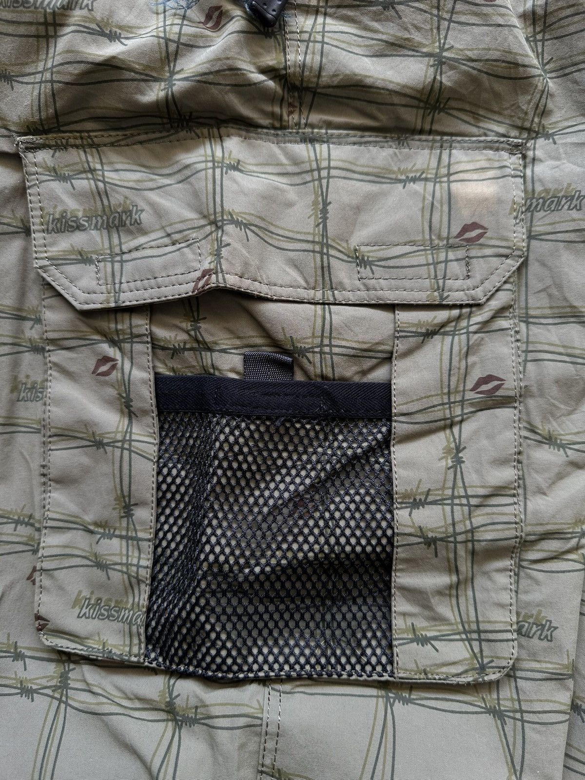 Japanese Brand 2000's Kissmark - Barbed gorpcore outdoor pants Size US 29 - 21 Thumbnail